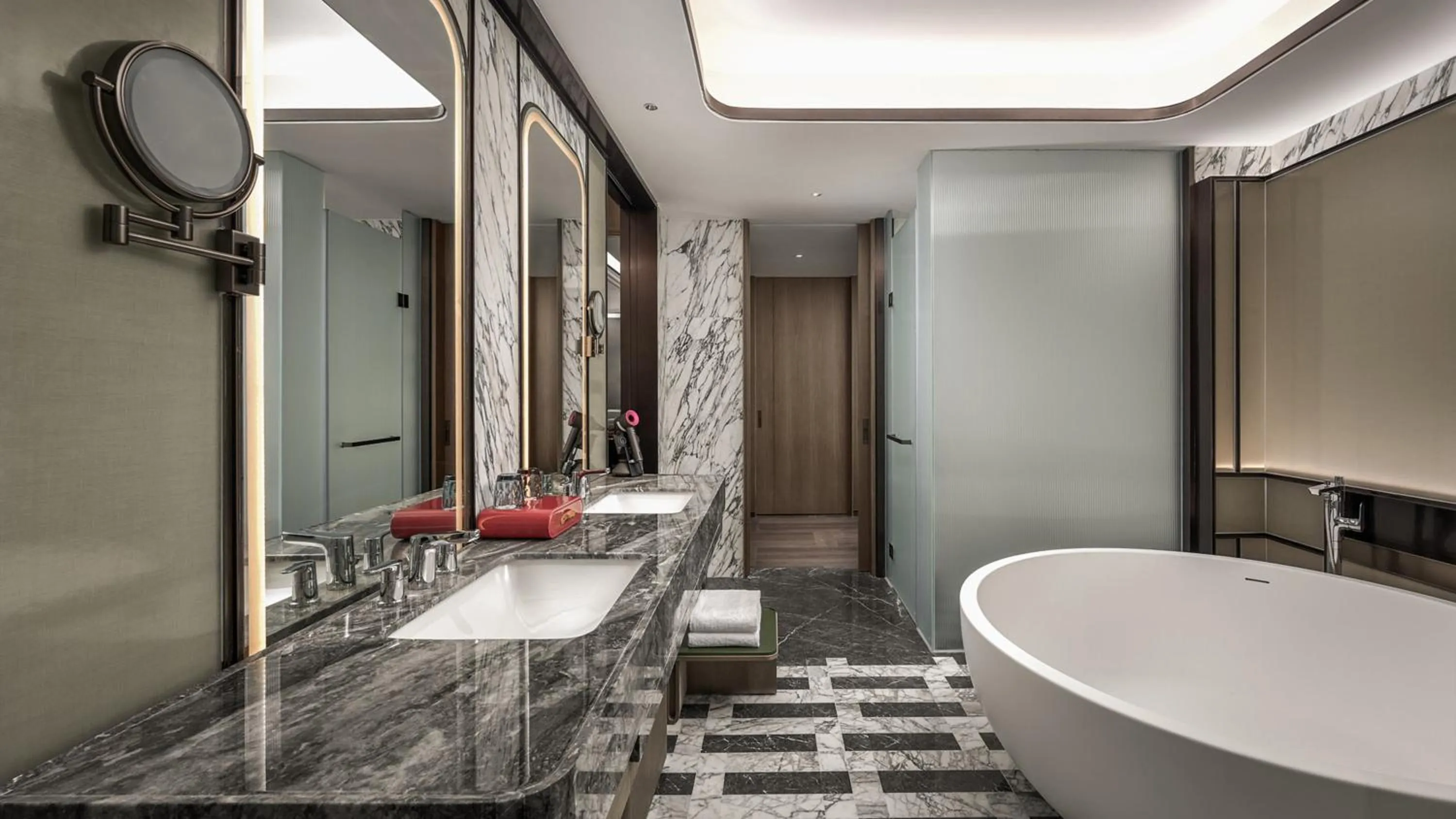 Photo of the whole room in HUALUXE Chongqing Science Hall