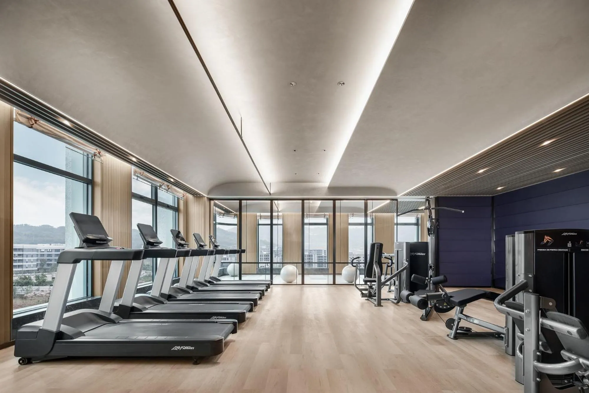 Fitness centre/facilities in HUALUXE Chongqing Science Hall