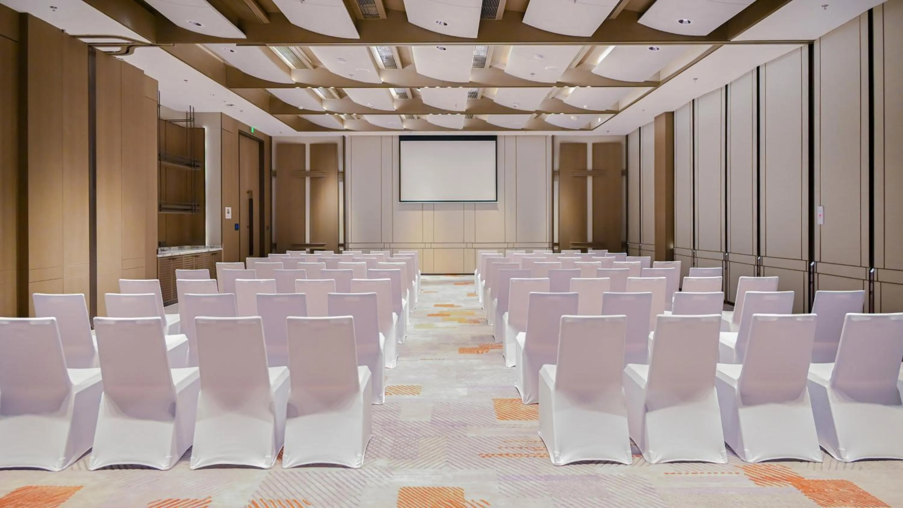 Meeting/conference room in HUALUXE Chongqing Science Hall