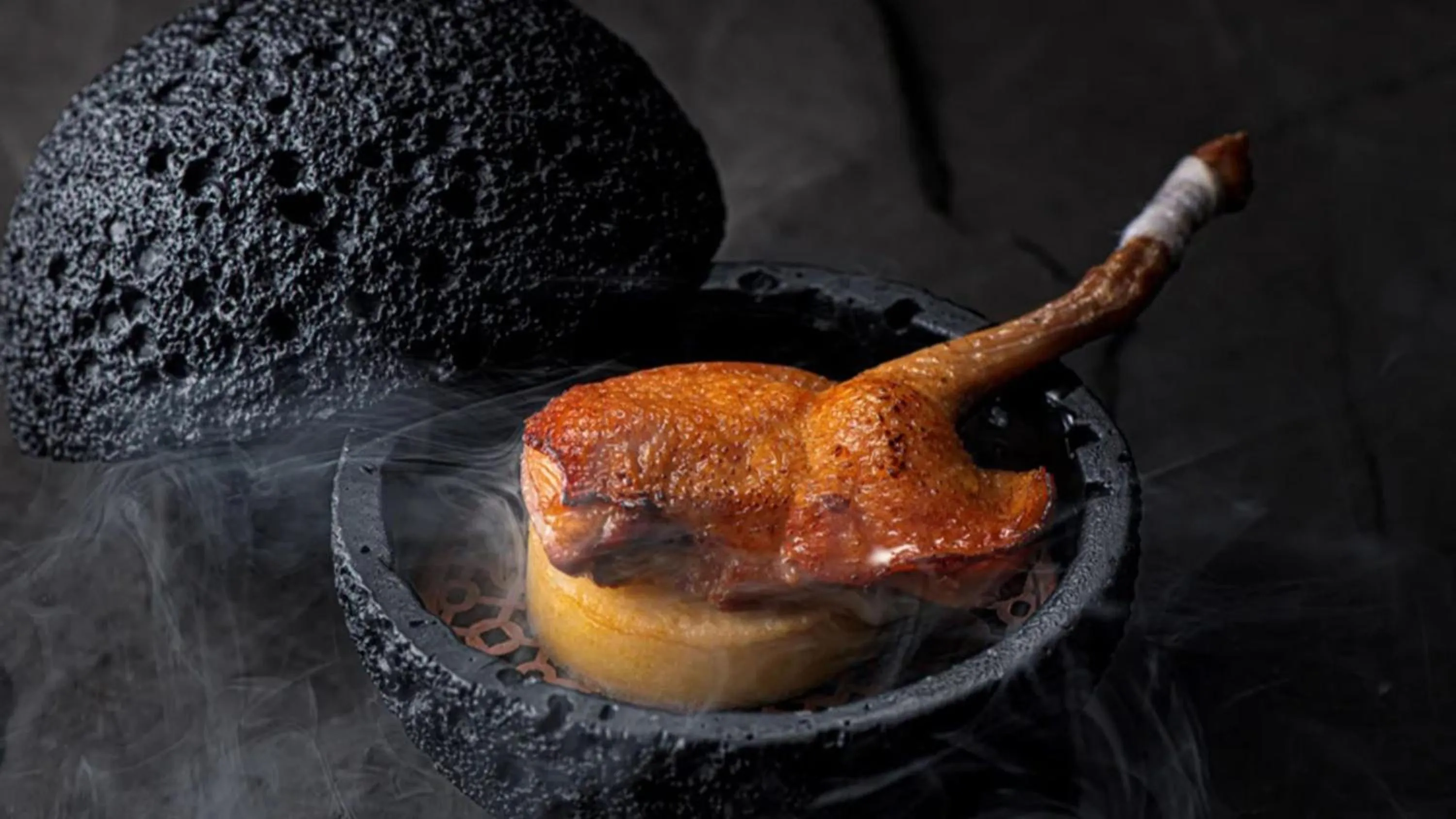 Restaurant/places to eat in HUALUXE Chongqing Science Hall