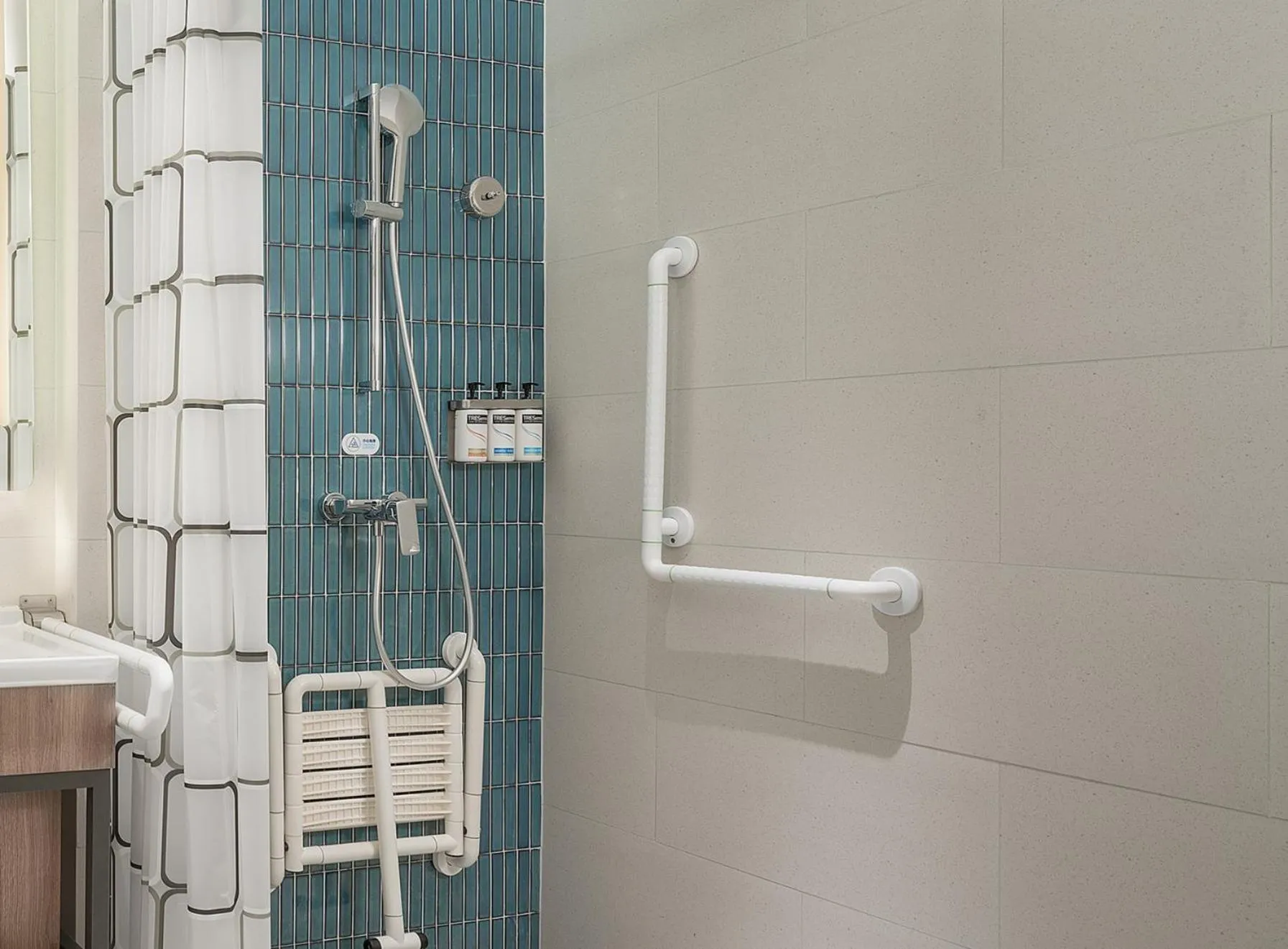 Bathroom in Holiday Inn Express Nanchang High-Tech Zone by IHG