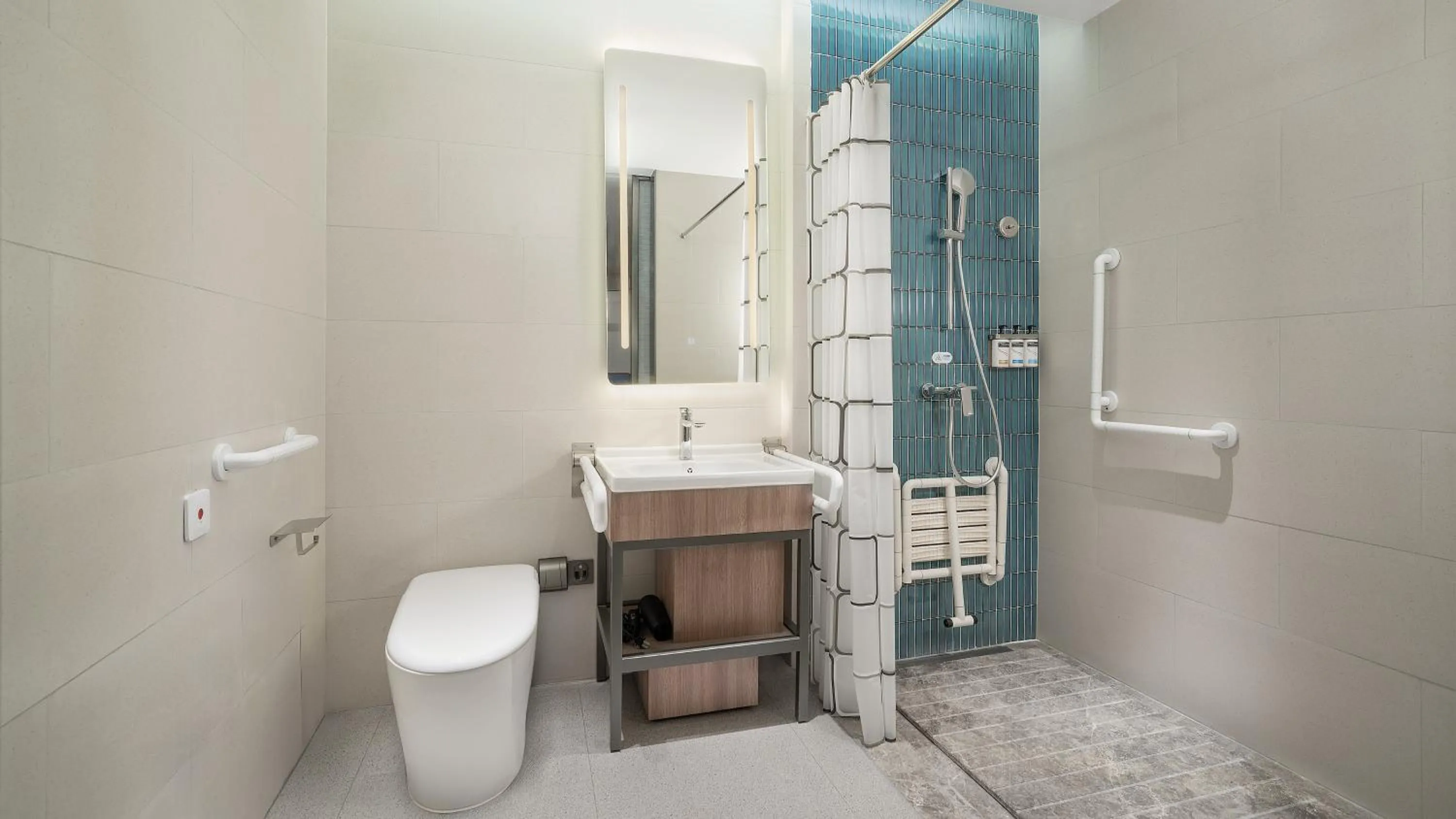 Bathroom in Holiday Inn Express Nanchang High-Tech Zone by IHG