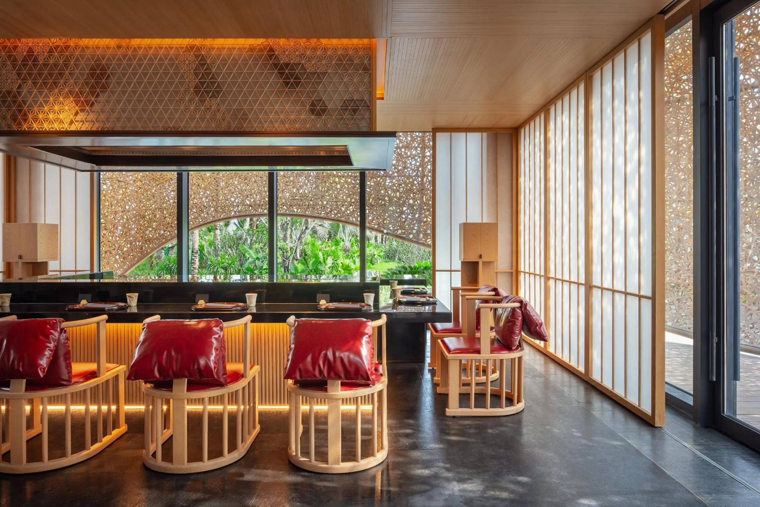 Restaurant/places to eat in Kimpton Aqeos Hainan by IHG