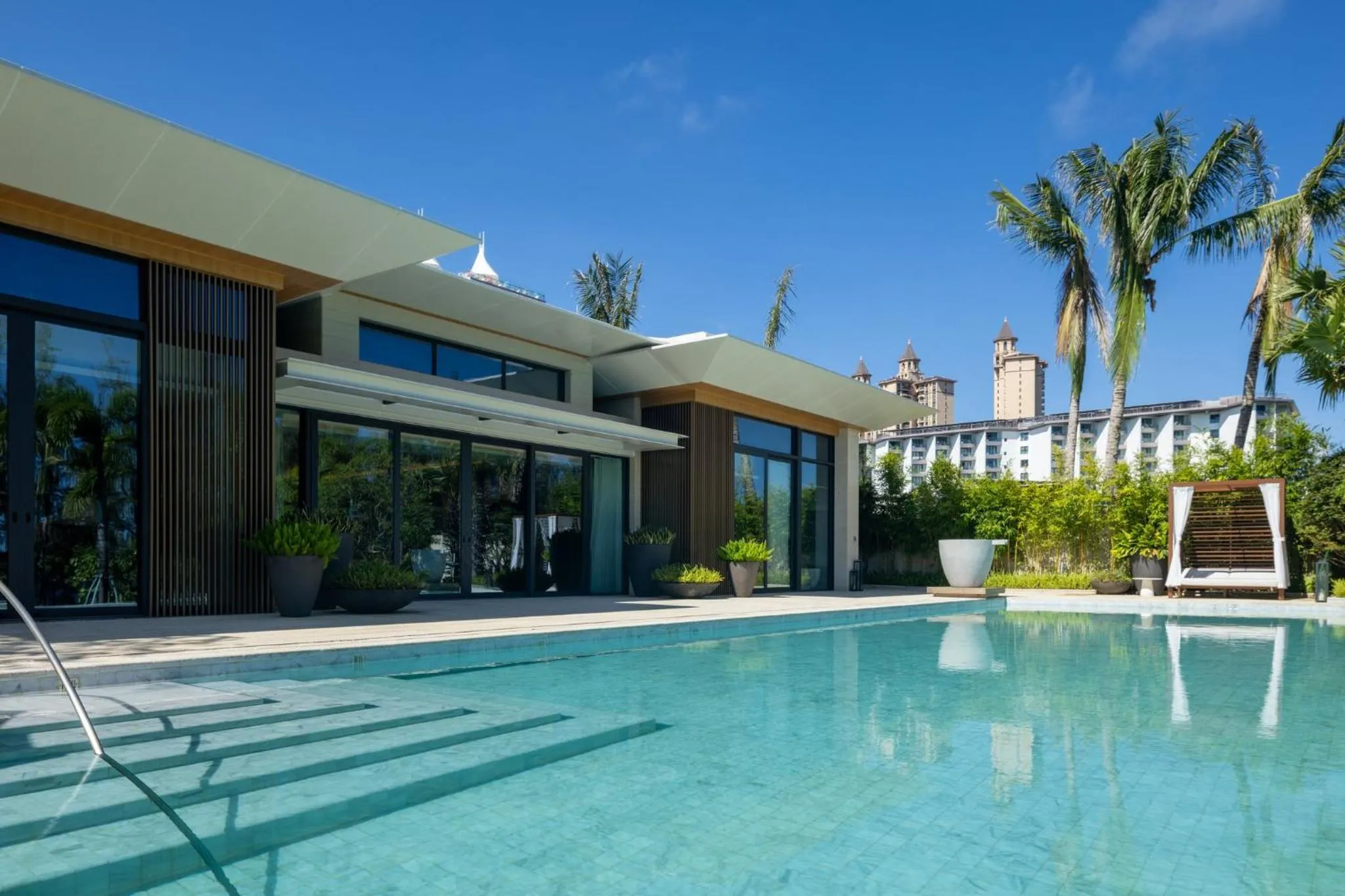 Photo of the whole room in Kimpton Aqeos Hainan by IHG