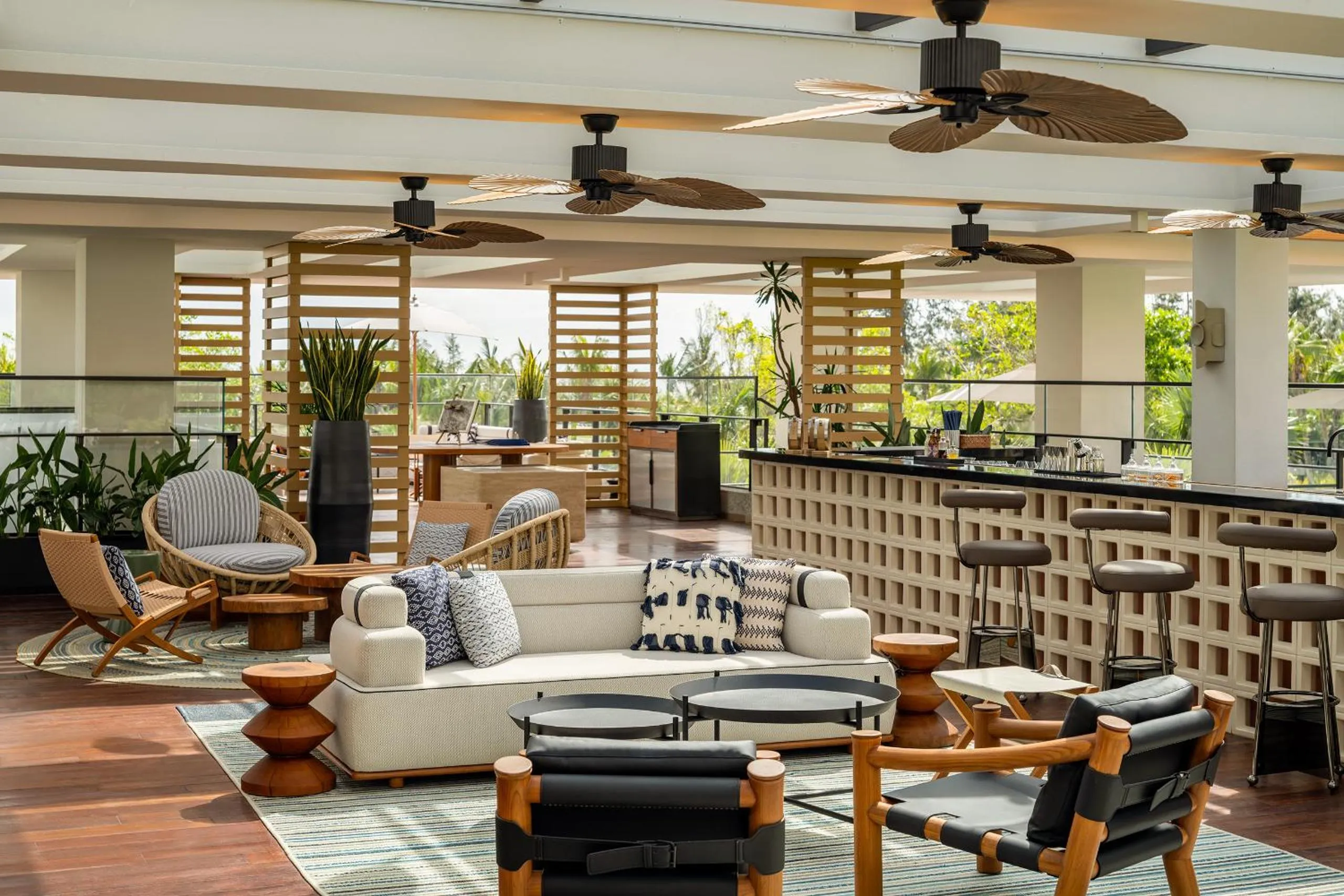 Restaurant/places to eat in Kimpton Aqeos Hainan by IHG