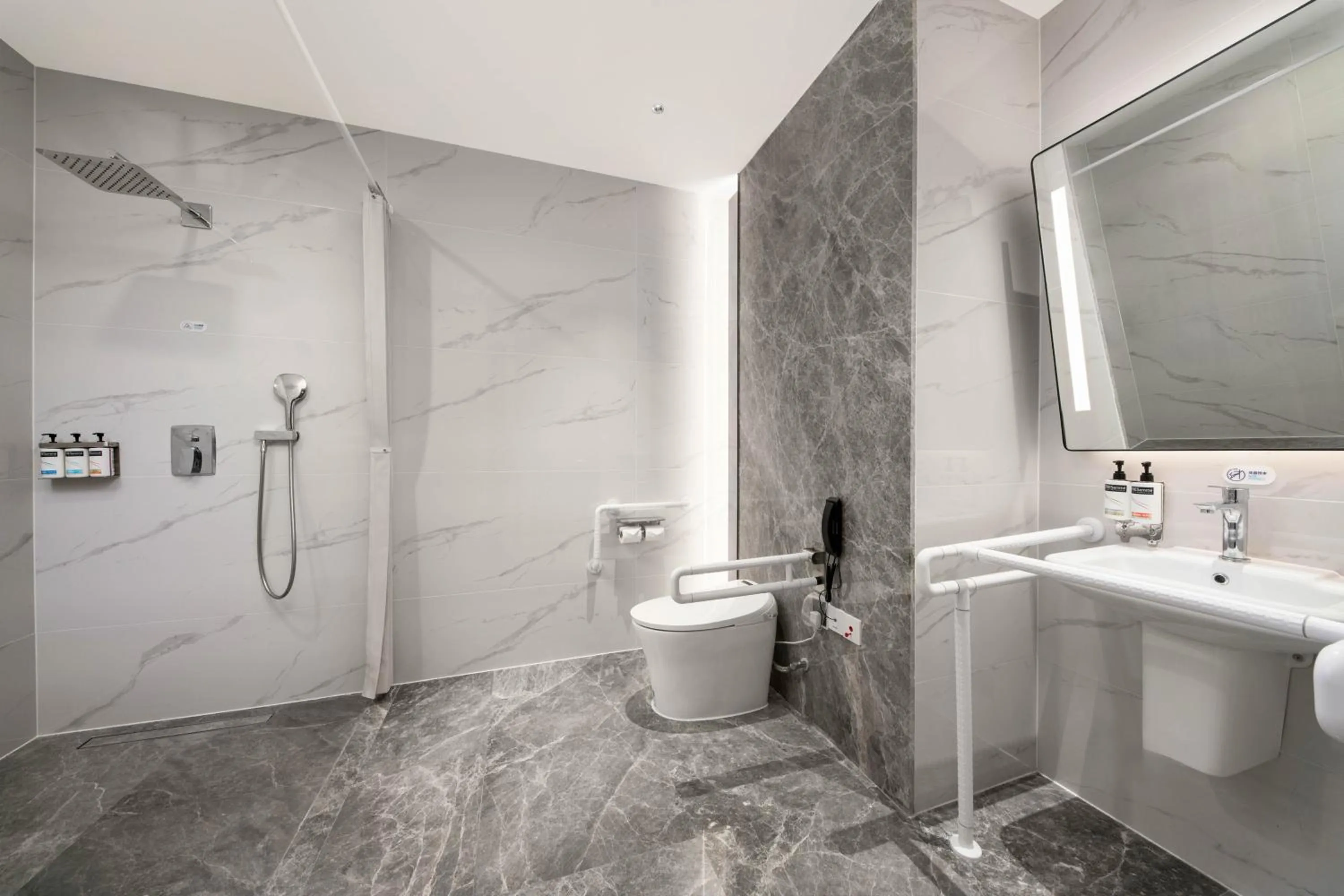 Bathroom in Holiday Inn Express Wuxi Xishan by IHG