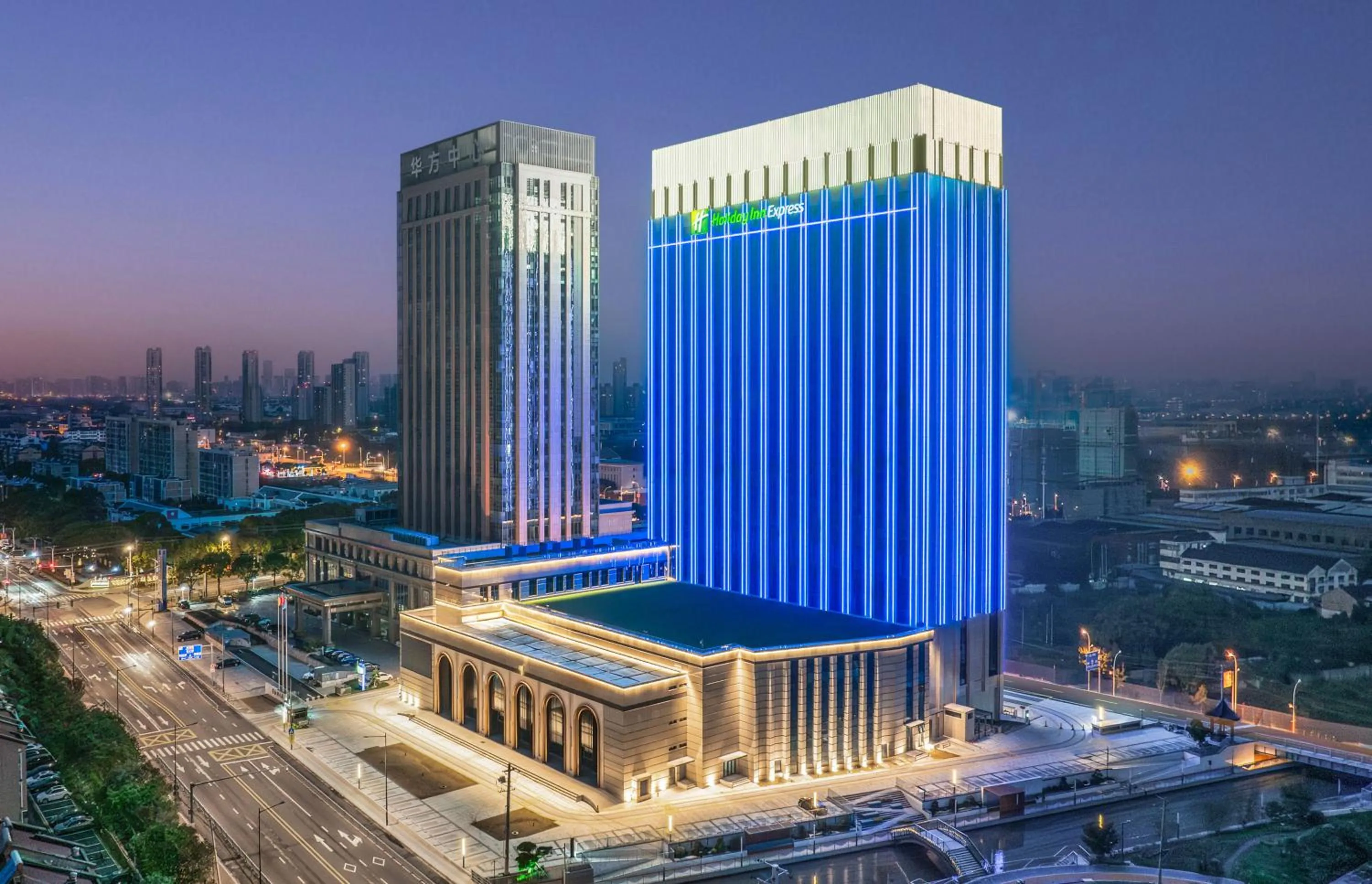 Night in Holiday Inn Express Wuxi Xishan by IHG