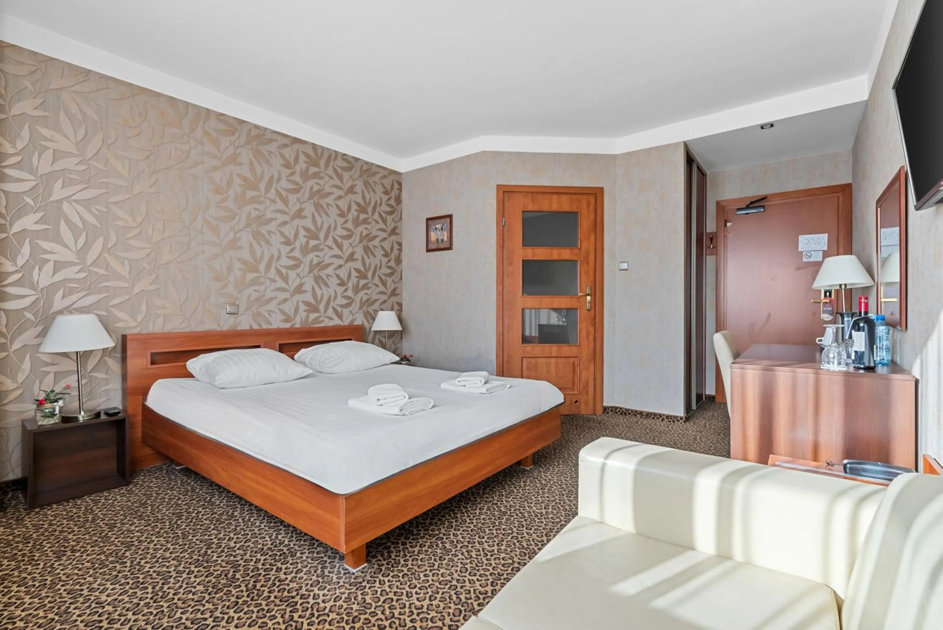 Bed in Hotel Diament Vacanza Katowice - Siemianowice