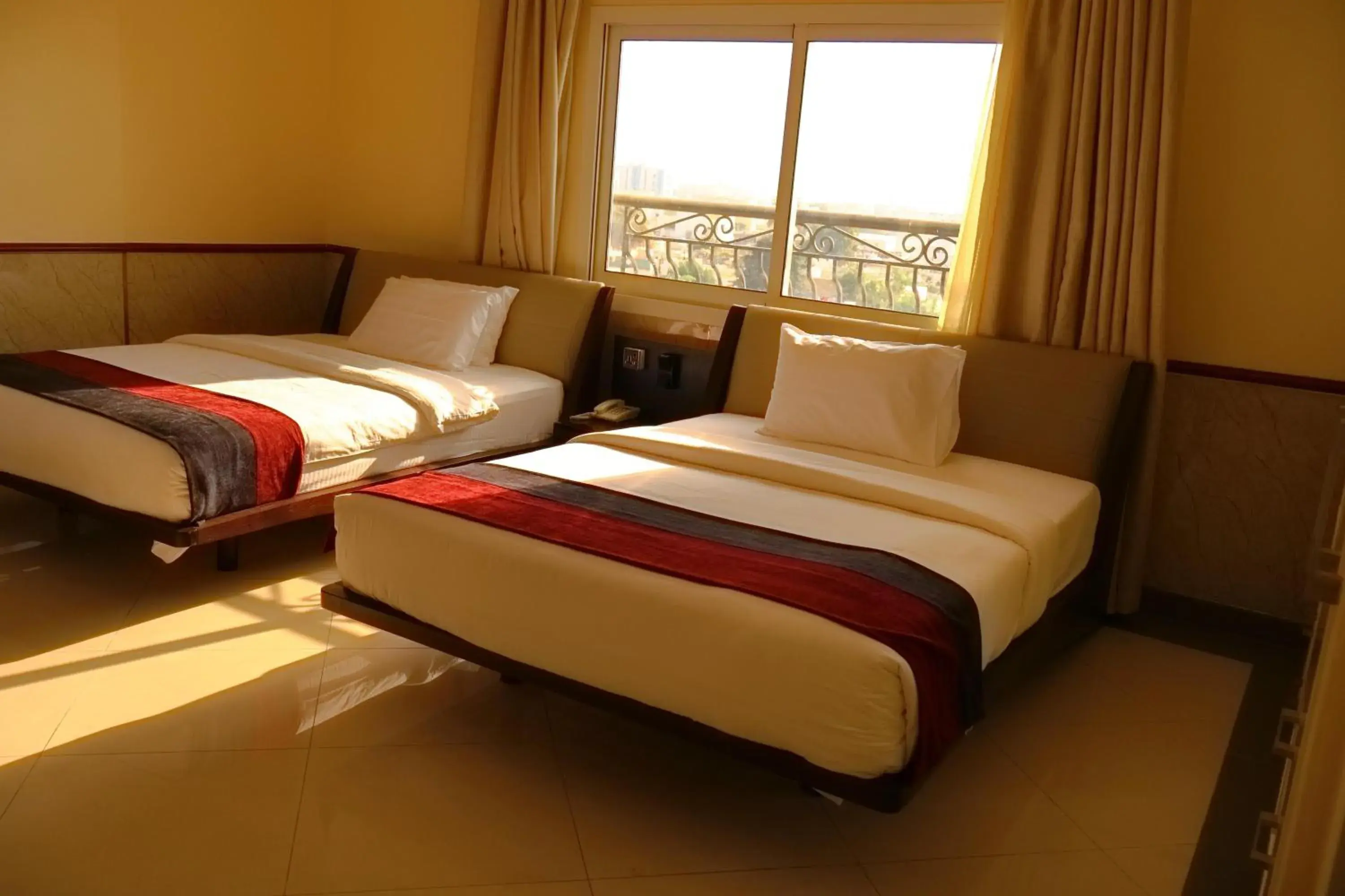 Twin Room in Claridge Star Hotel Twin Room in Claridge Star Hotel