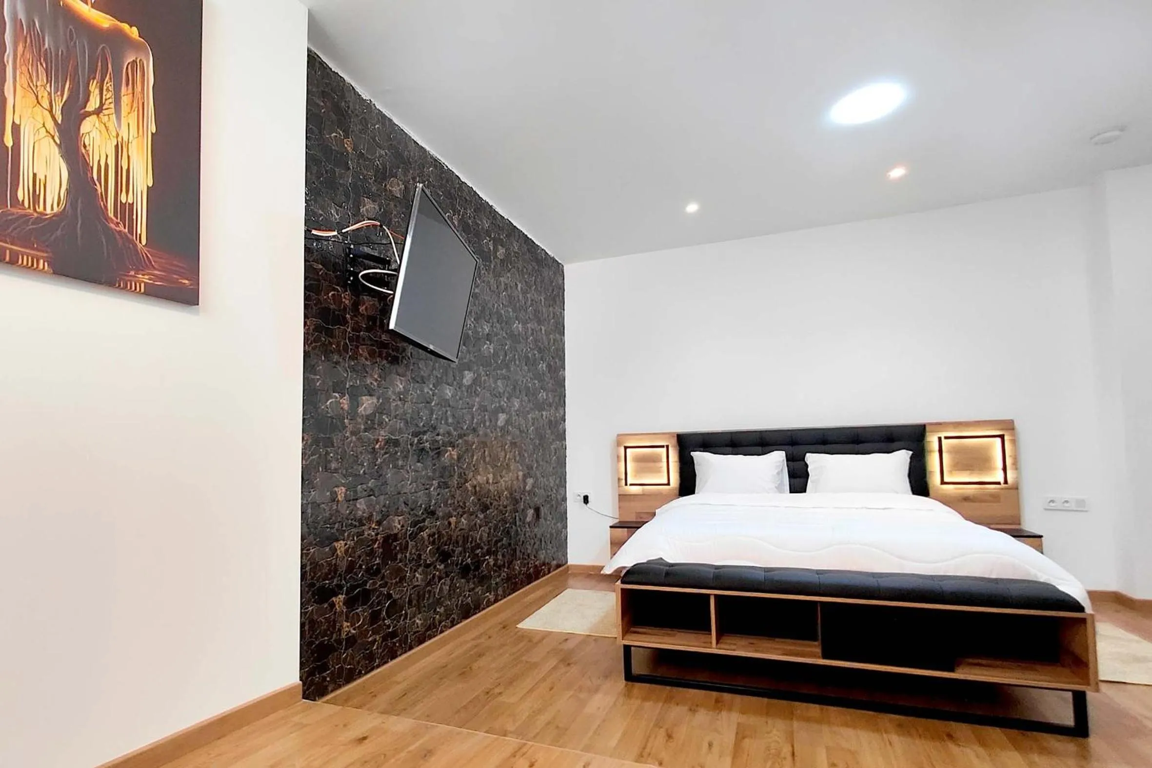 Property building, Bed in Villa Mirasol Hotel