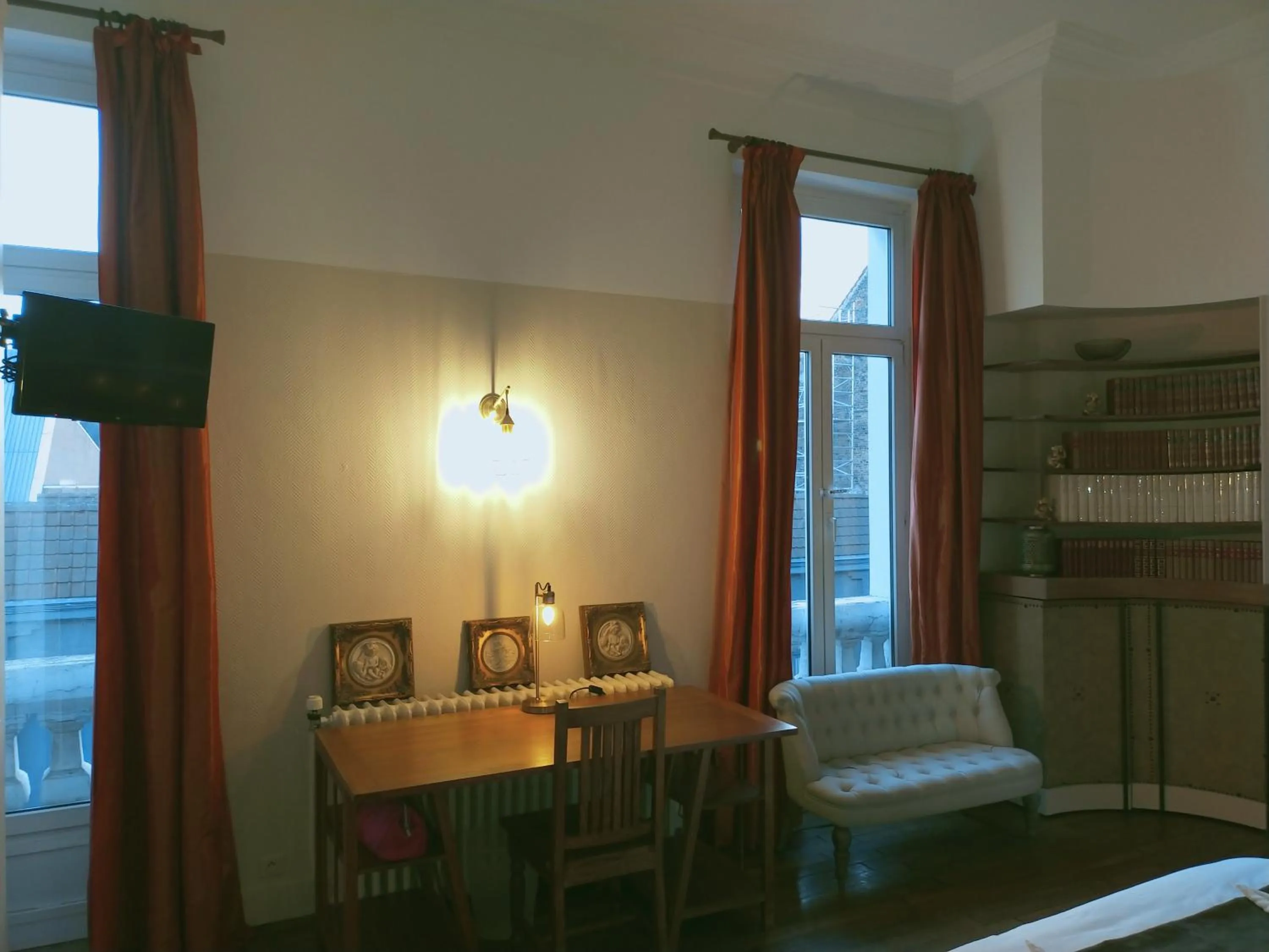 Seating area in La Maison Bleue de Roubaix