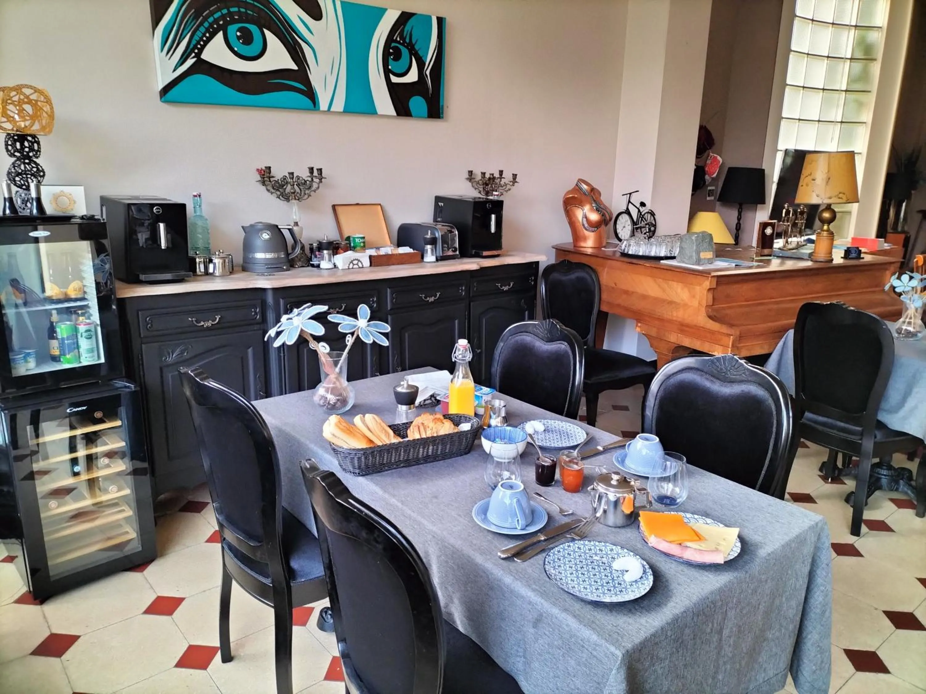 Breakfast in La Maison Bleue de Roubaix