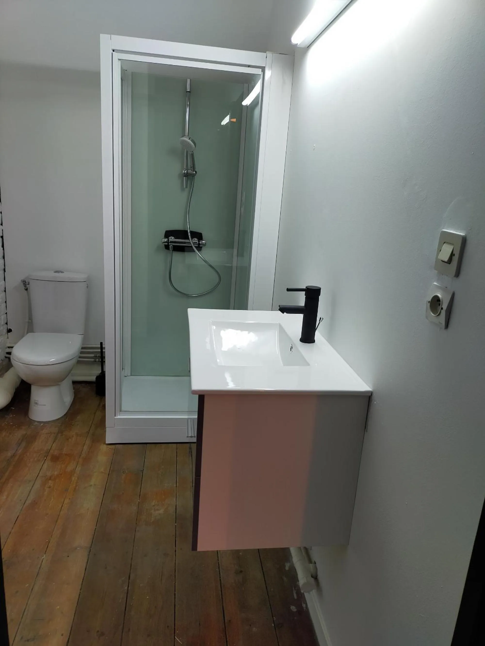 Bathroom in La Maison Bleue de Roubaix