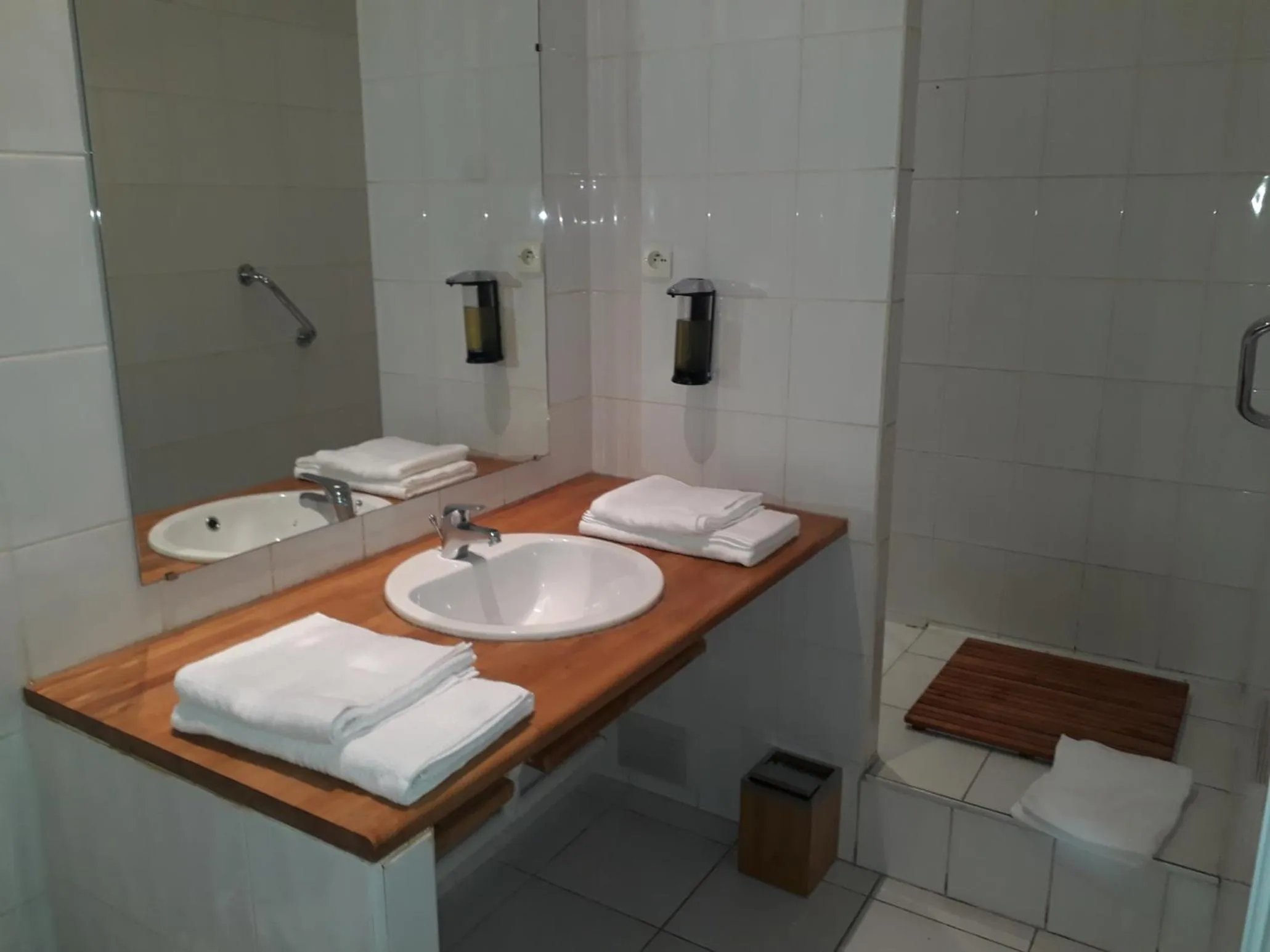 Bathroom in La Maison Bleue de Roubaix