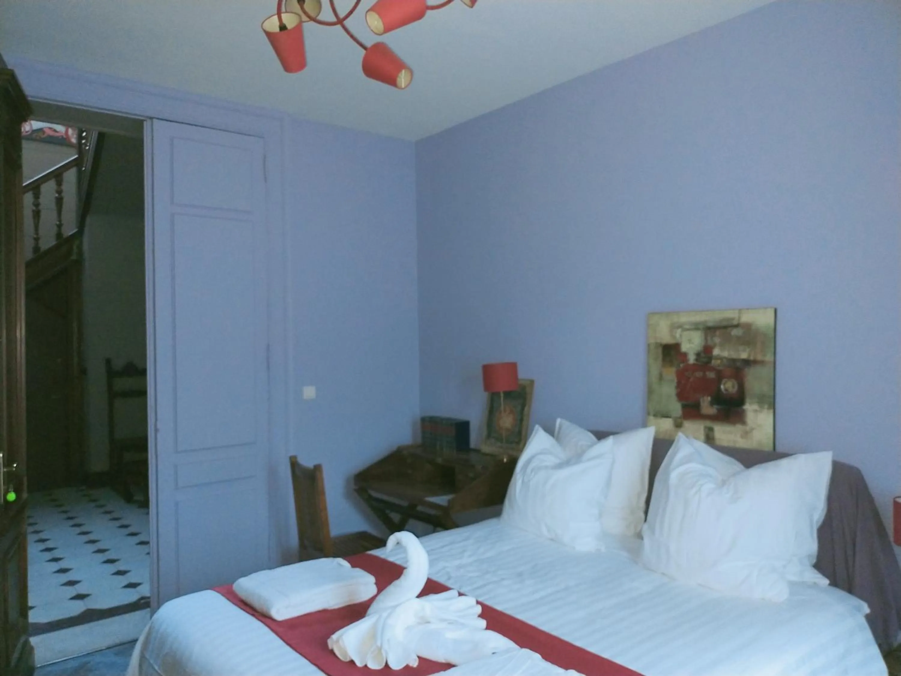 Photo of the whole room in La Maison Bleue de Roubaix