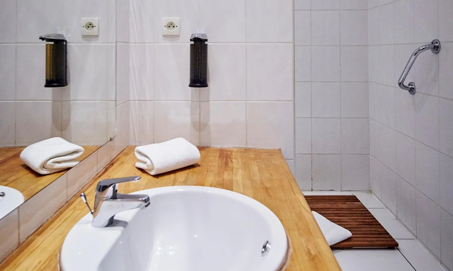 Bathroom in La Maison Bleue de Roubaix