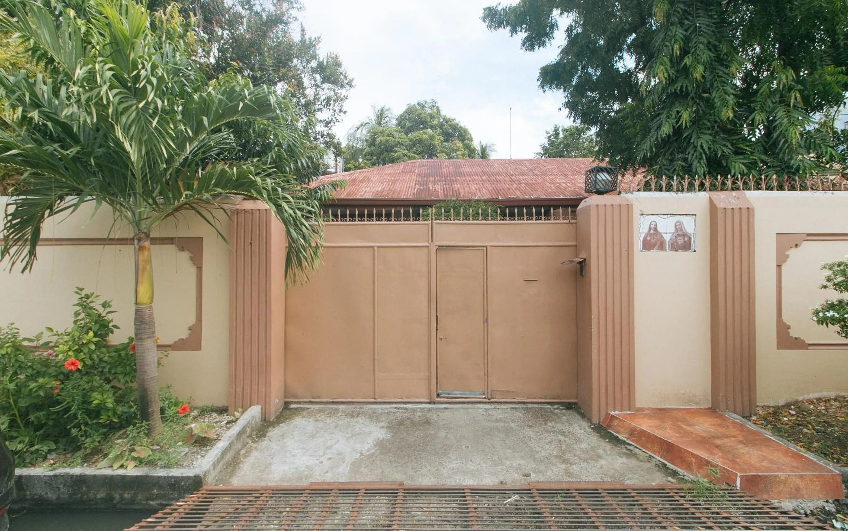 Day in Kababayan Pensione House by RedDoorz