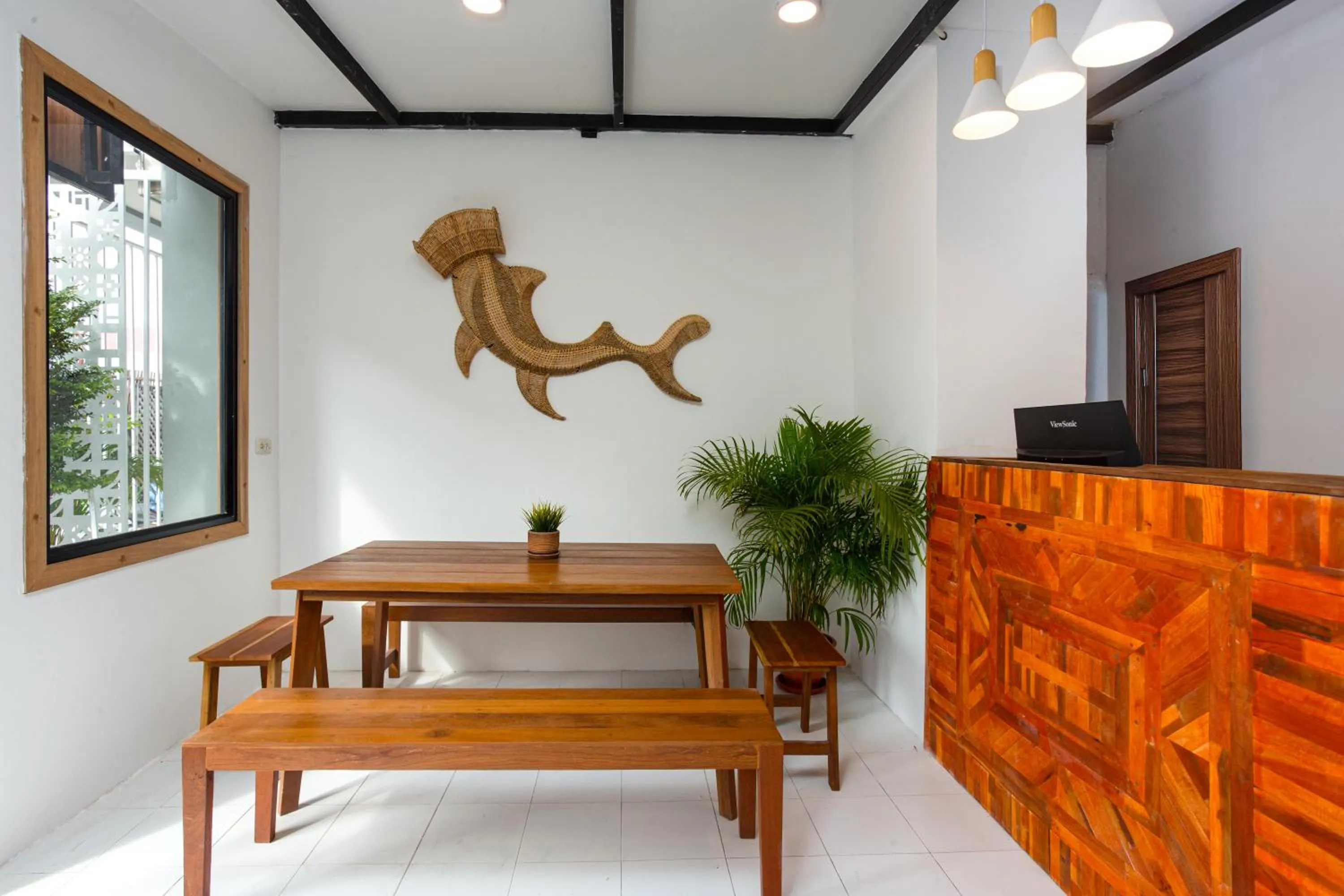 Lobby or reception in Comfy Corner Hotel