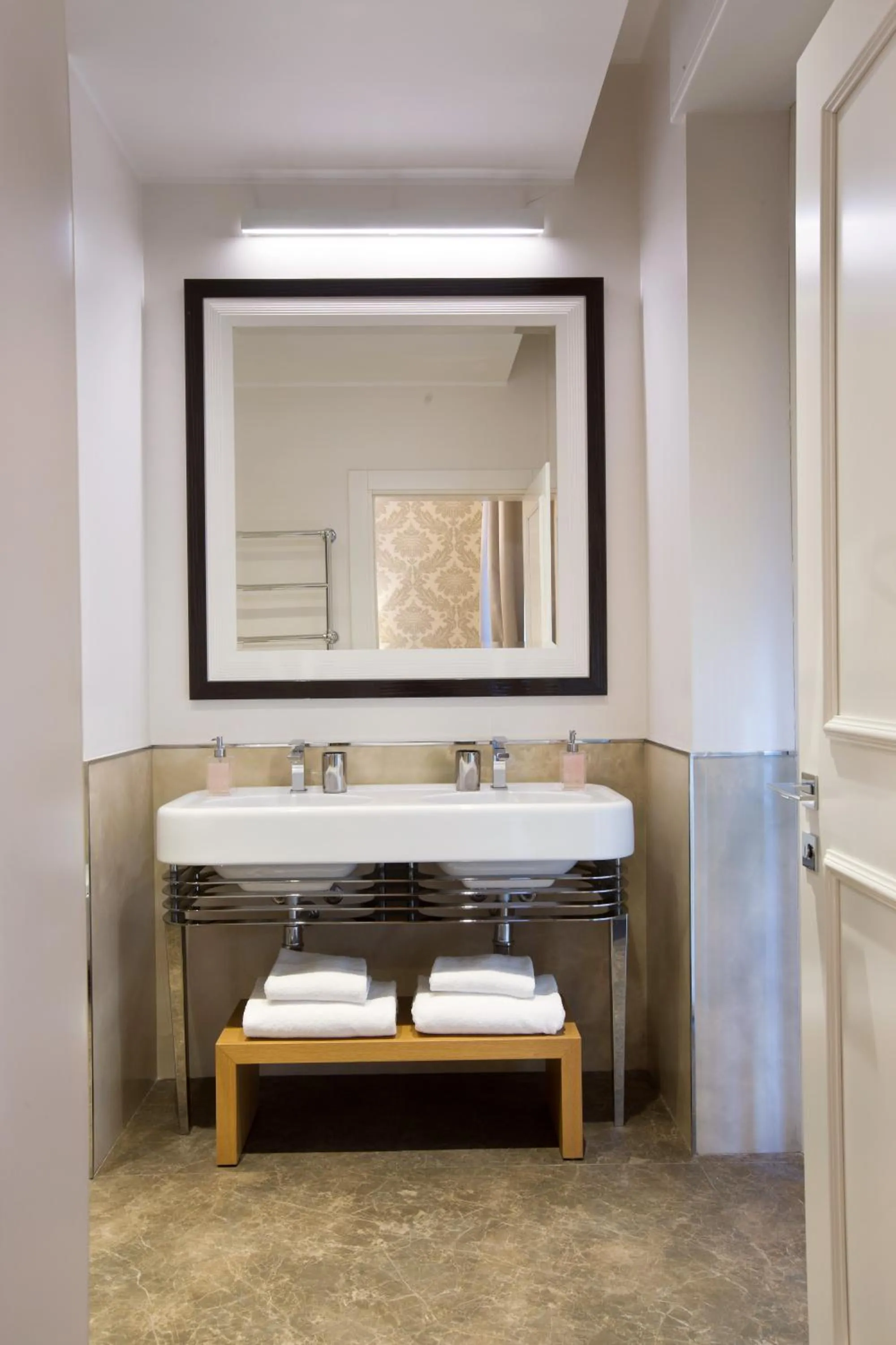 Bathroom in Duomo Rooms