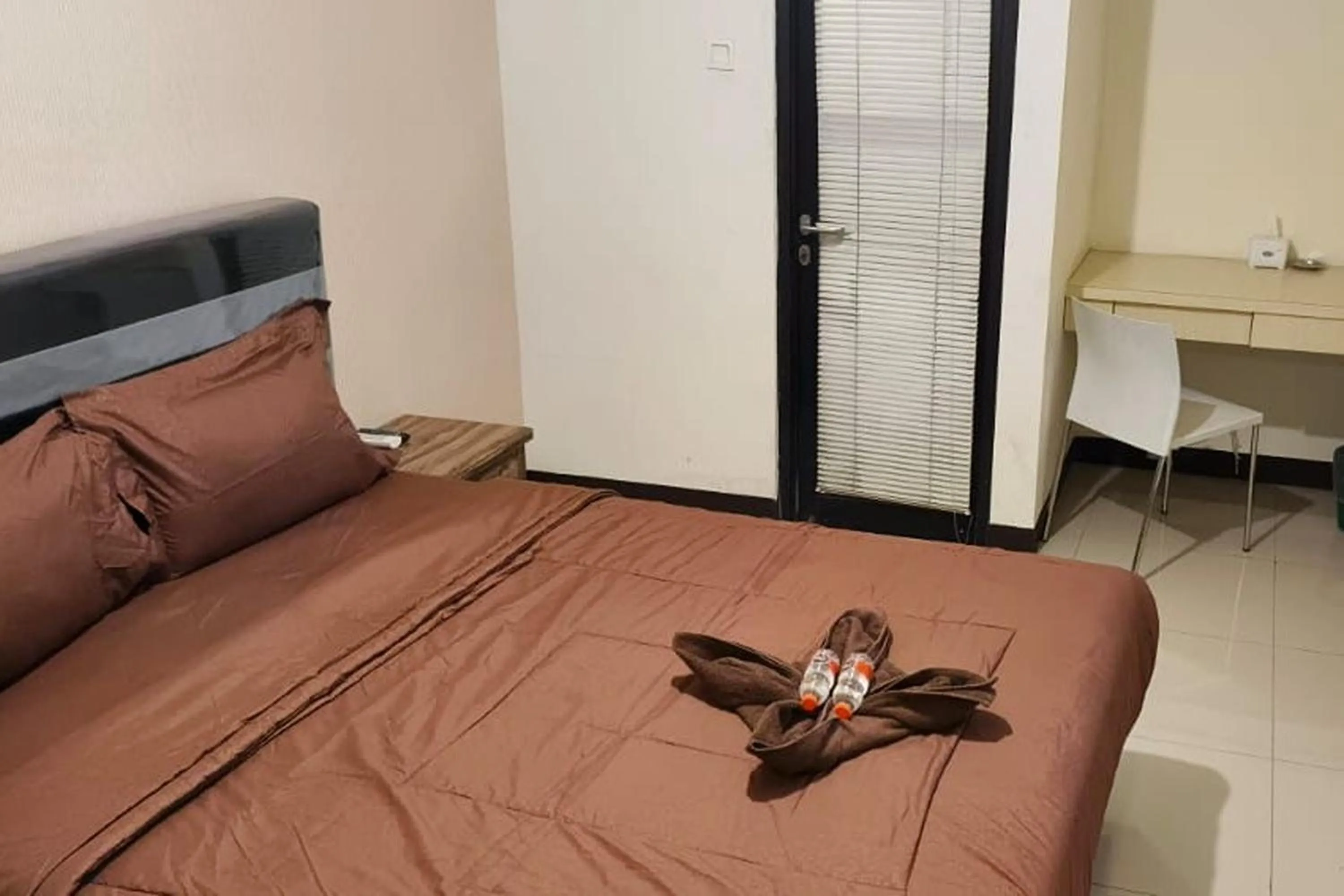 Bedroom, Bed in Kadina 19 Avenue