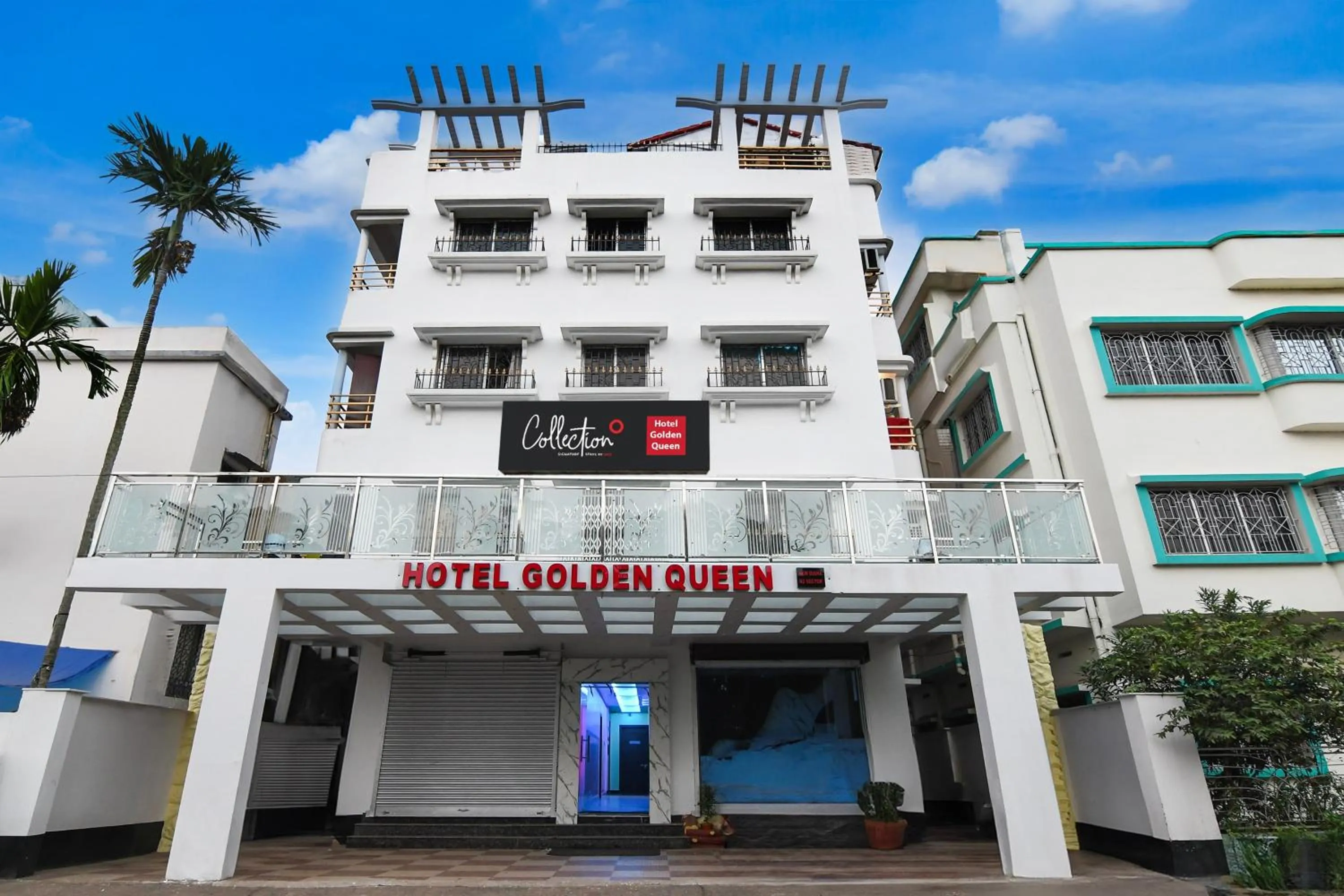 Facade/entrance in Hotel O Golden Queen