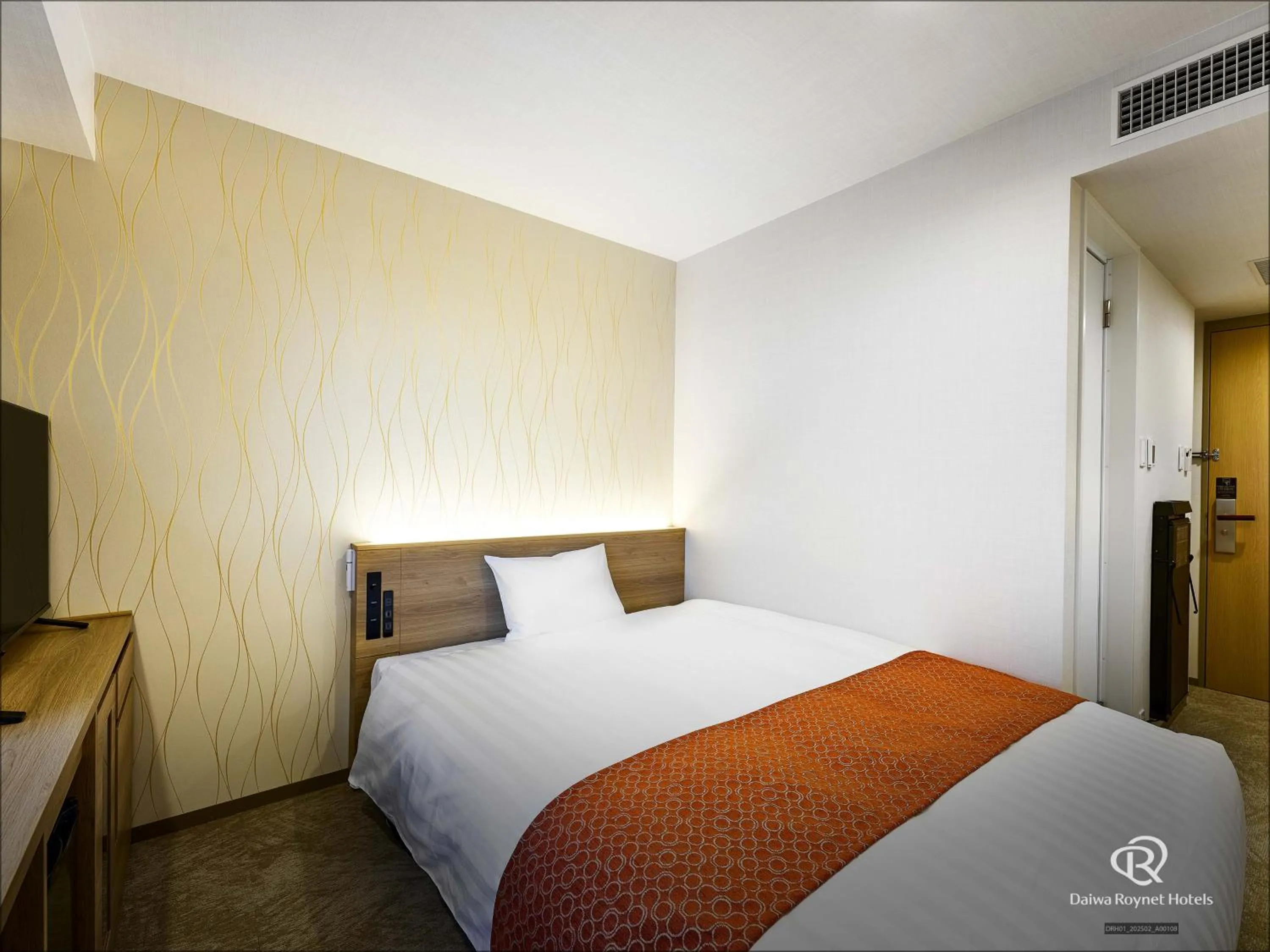 Photo of the whole room, Bed in Daiwa Roynet Hotel Akita Ekimae