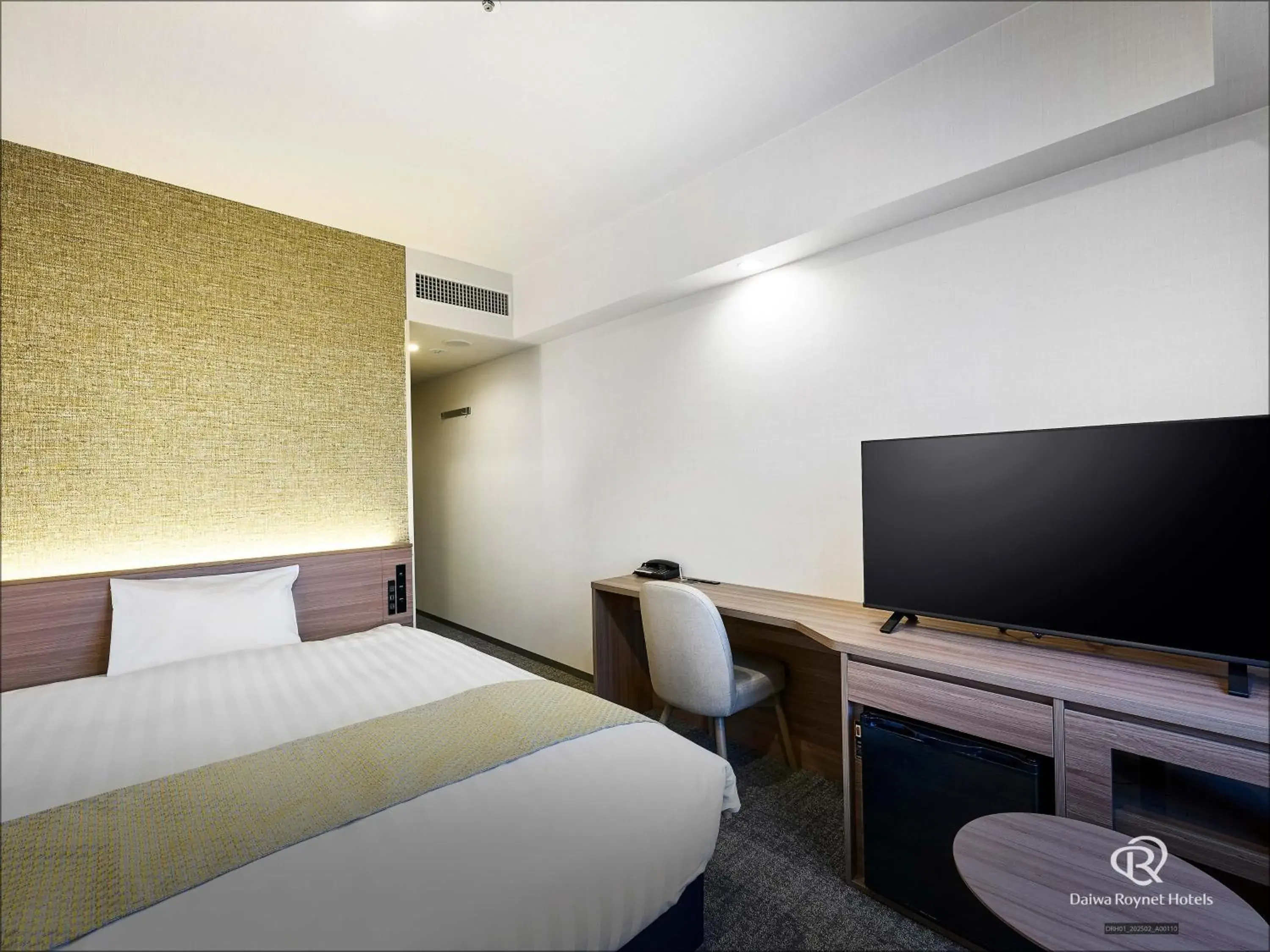 Moderate Double Room in Daiwa Roynet Hotel Akita Ekimae Moderate Double Room in Daiwa Roynet Hotel Akita Ekimae