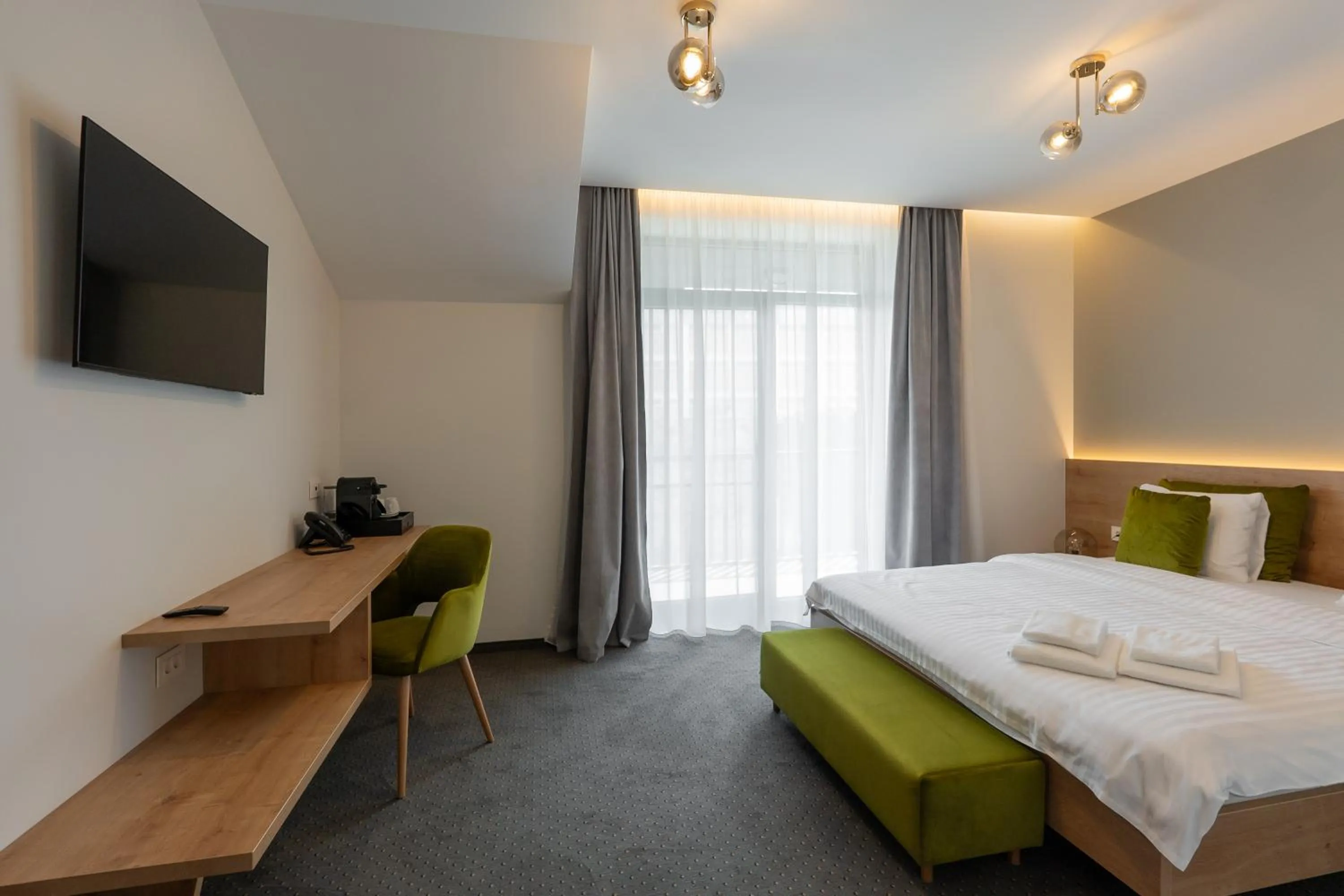 Bed in No Pardon Hotel