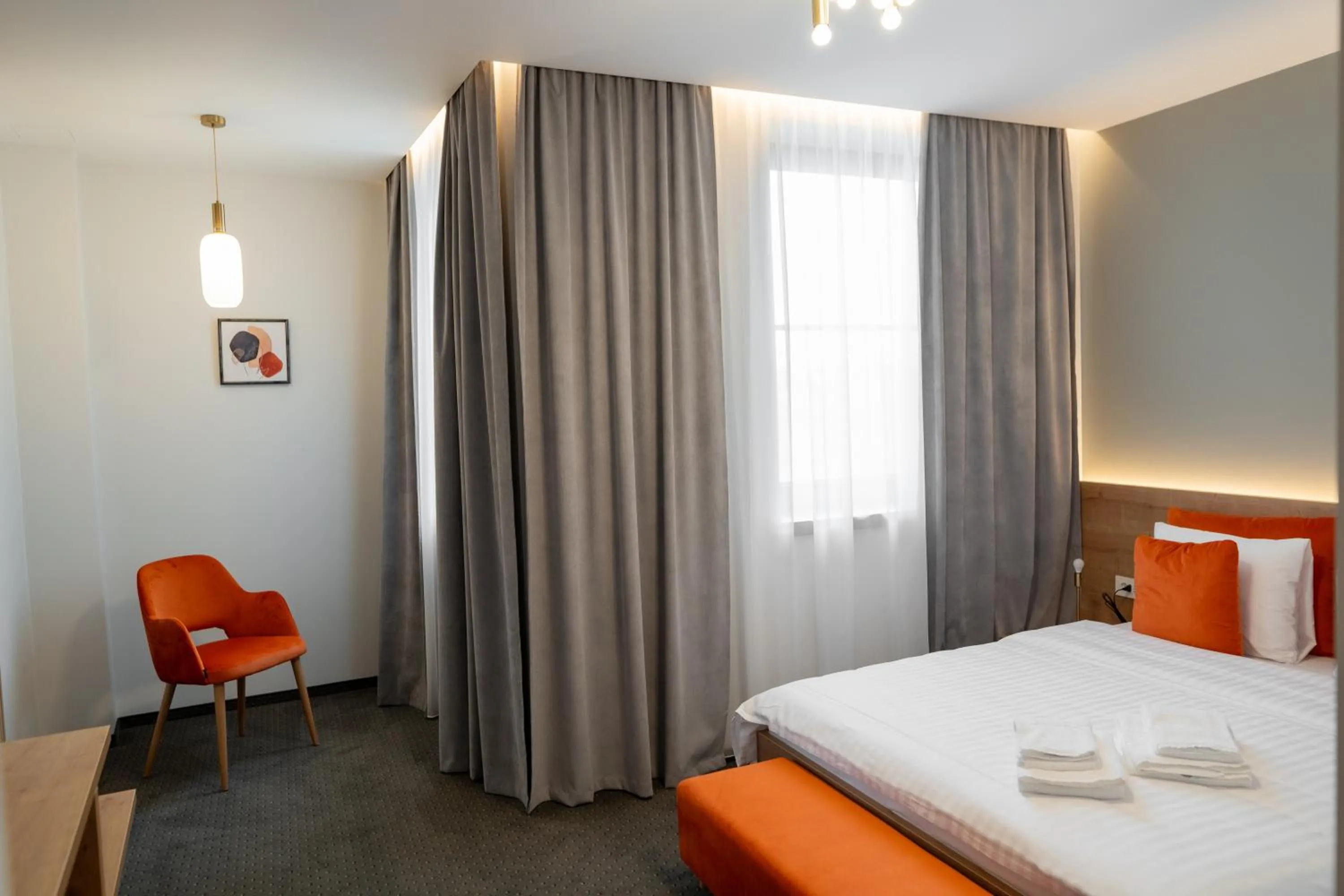 Bed in No Pardon Hotel