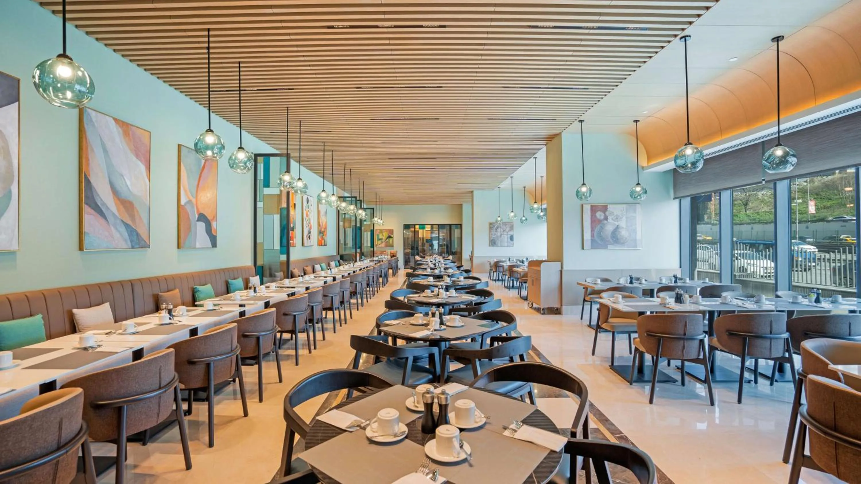 Restaurant/places to eat in Radisson Hotel Istanbul Merter