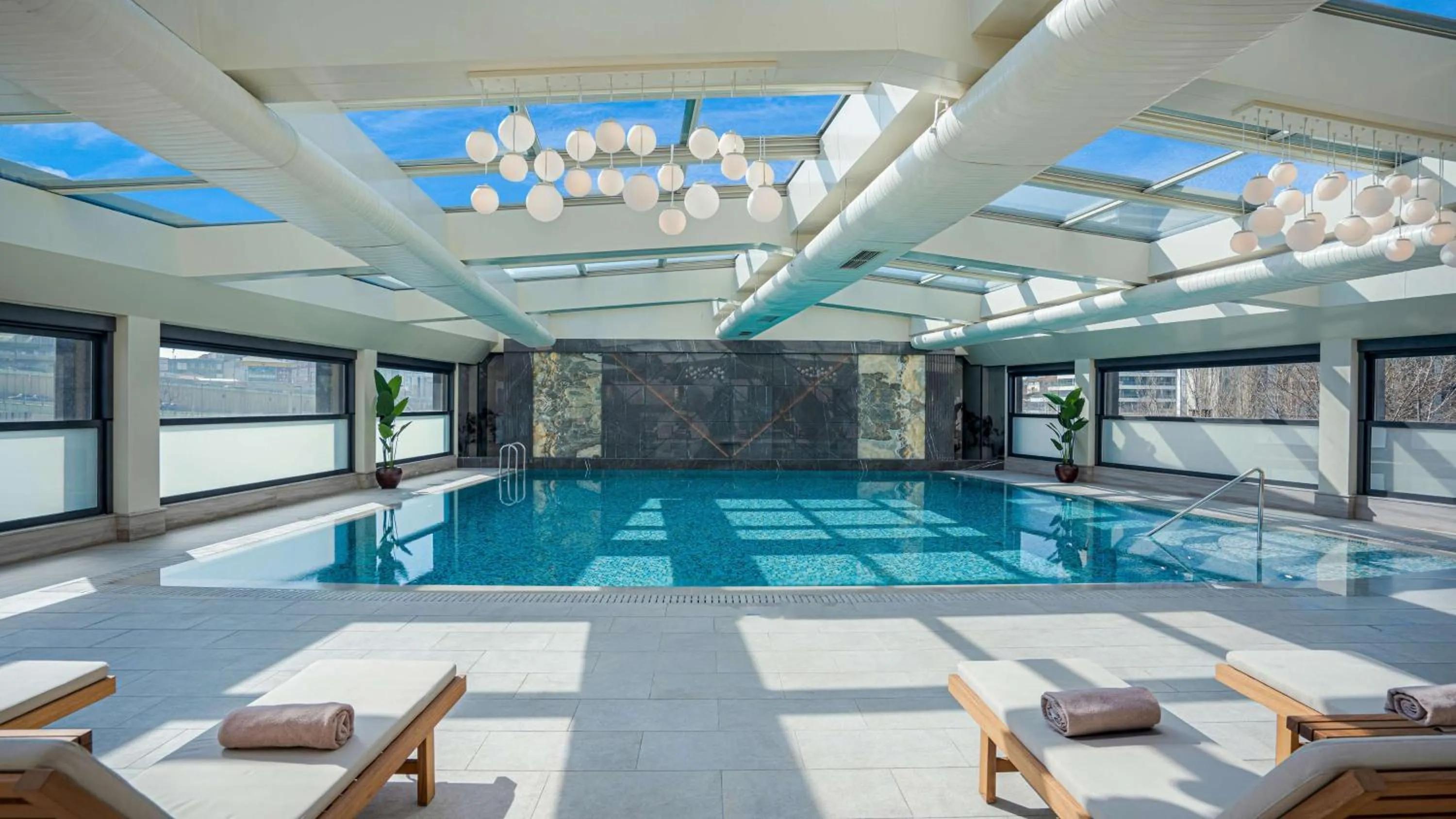 Pool view in Radisson Hotel Istanbul Merter