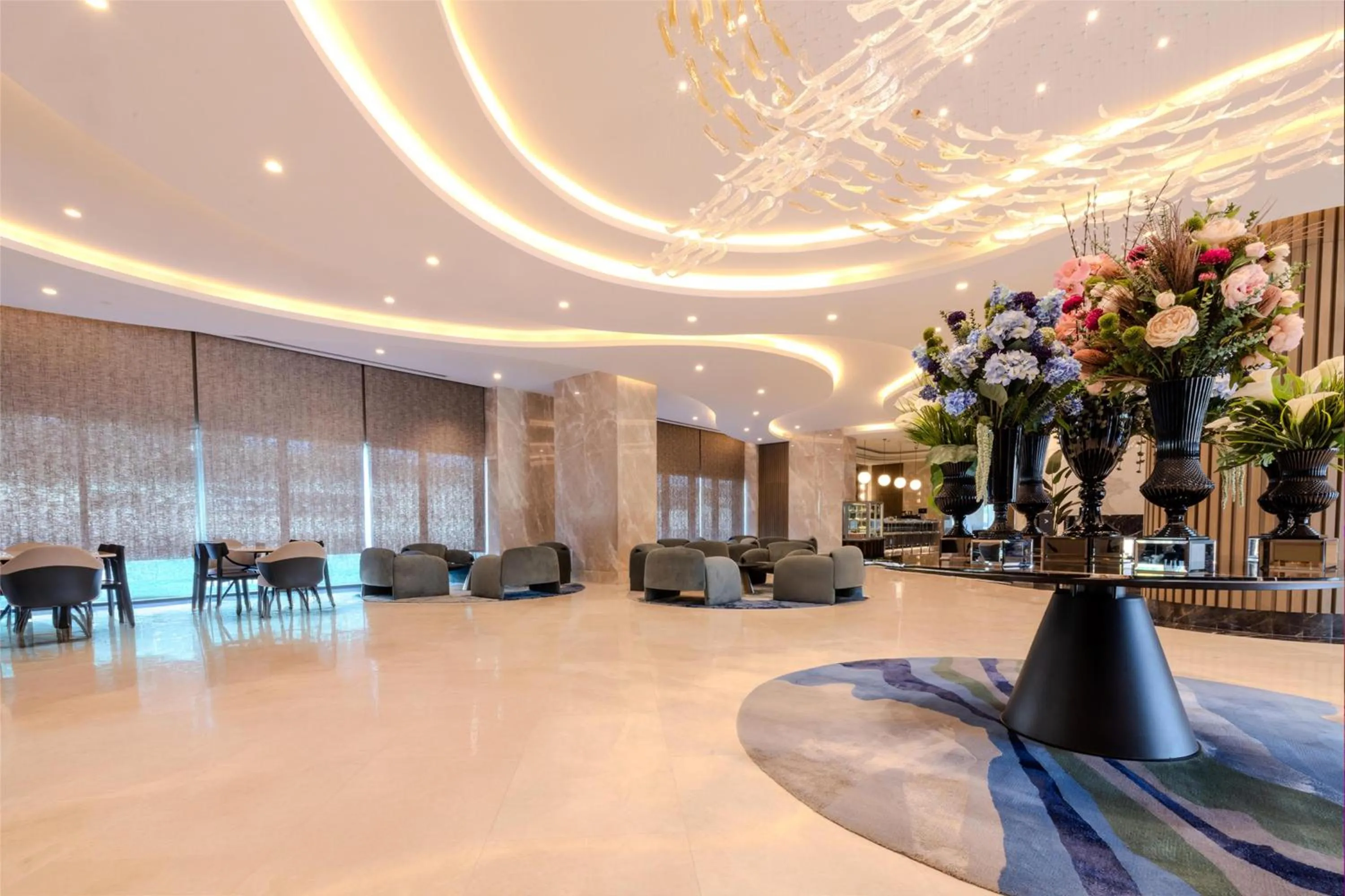 Lobby or reception in Radisson Hotel Istanbul Merter
