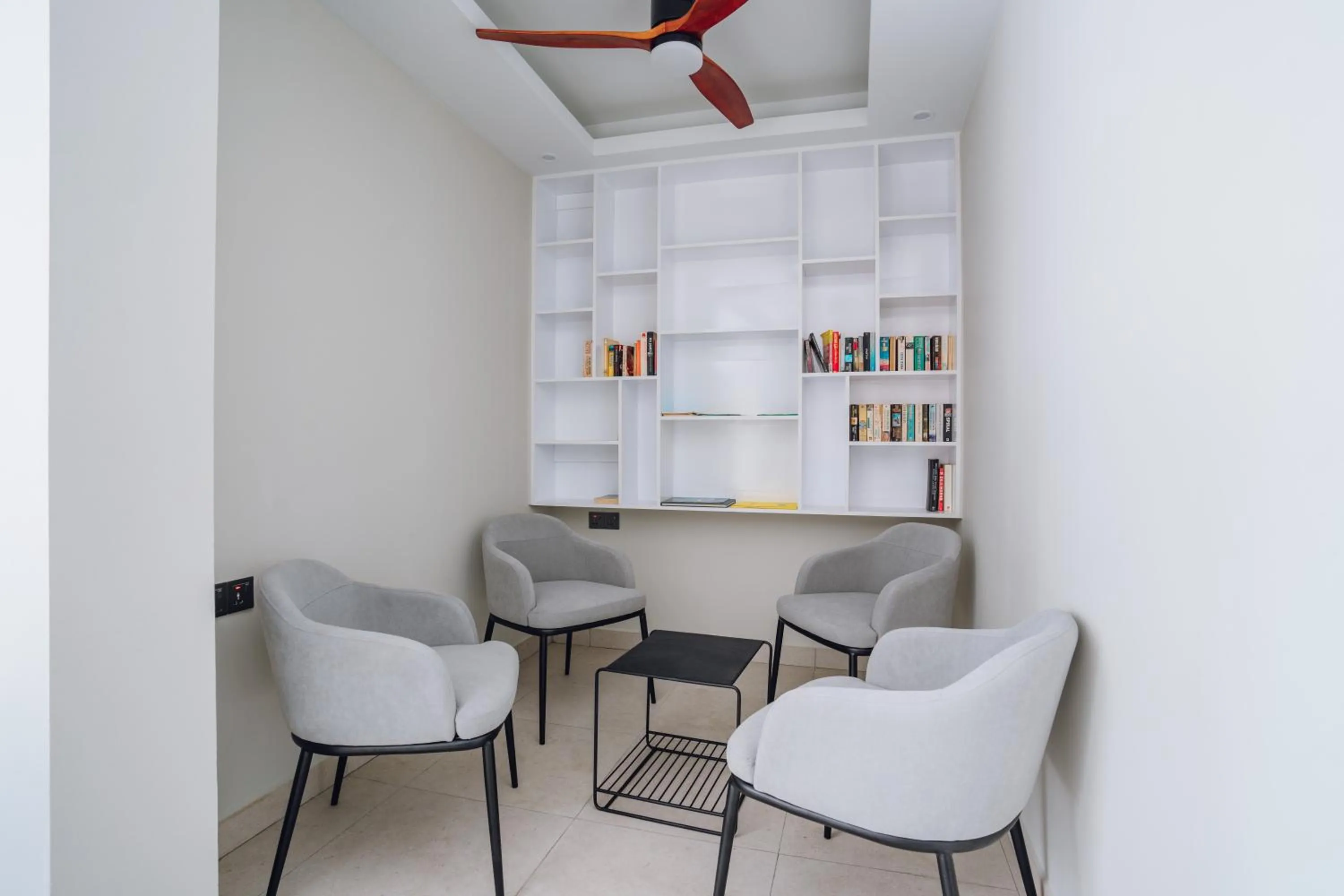 Library in Ocean Pearl Fuvahmulah