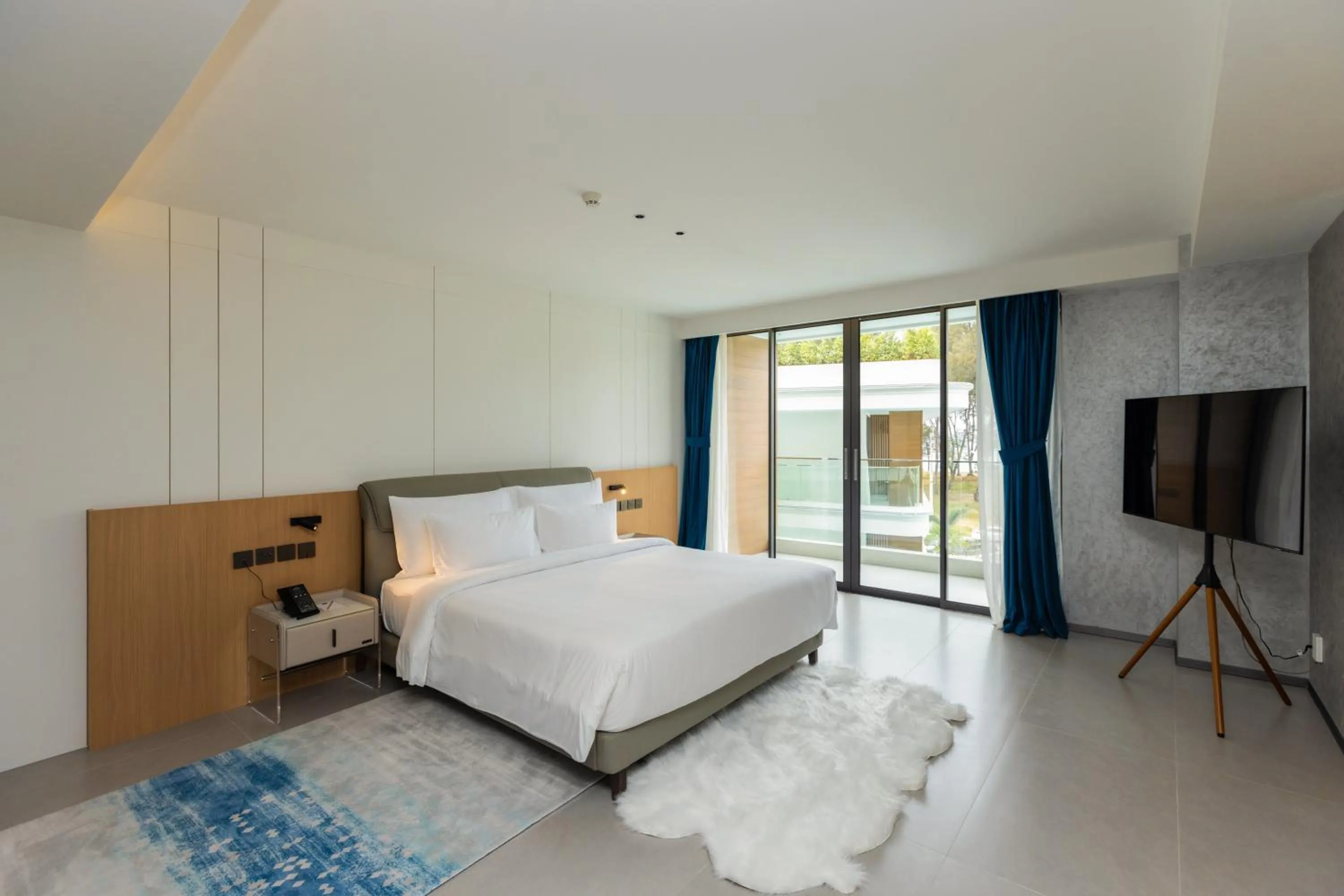 View (from property/room), Bed in Kora Beach Resort Phuket