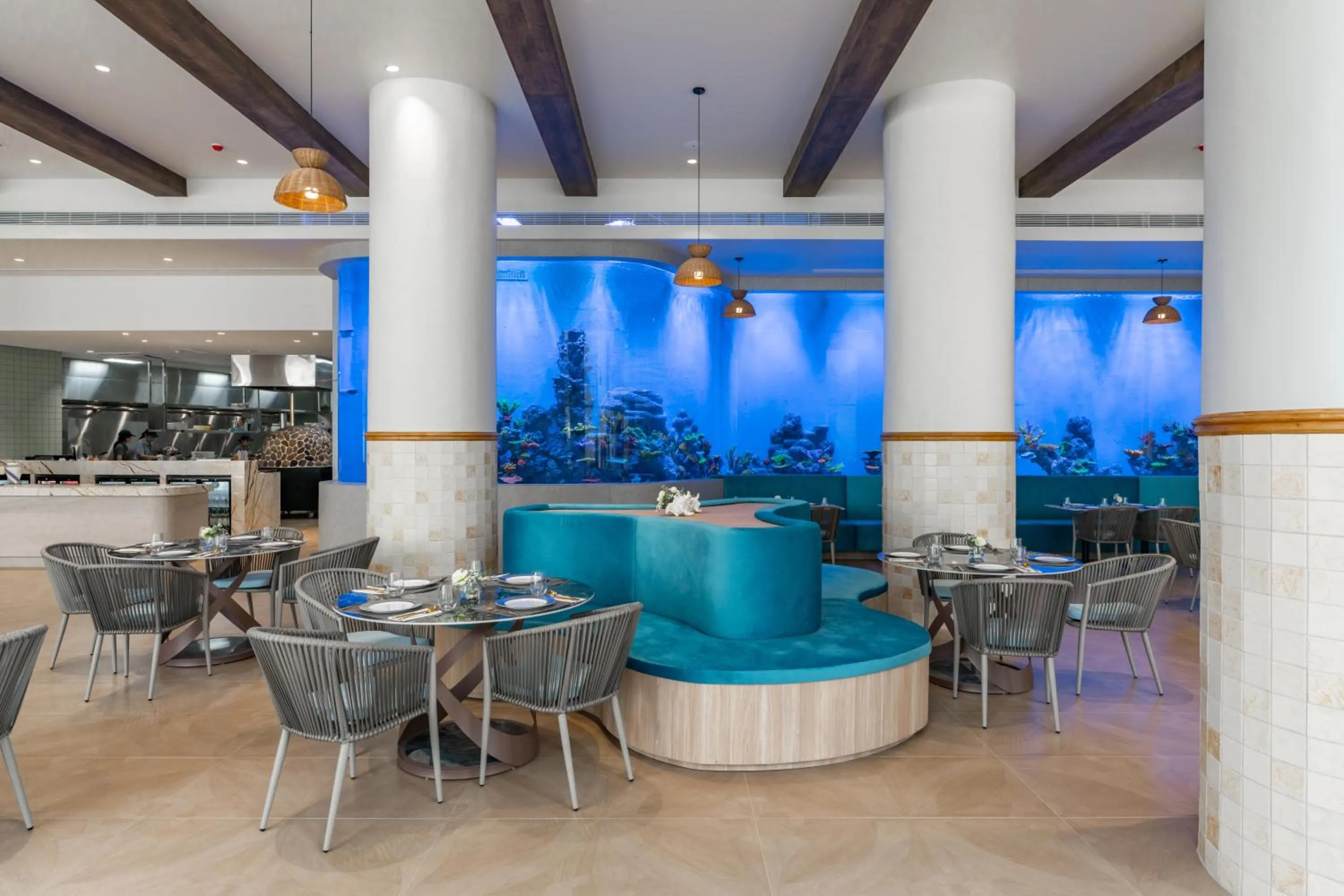 Restaurant/places to eat in Kora Beach Resort Phuket