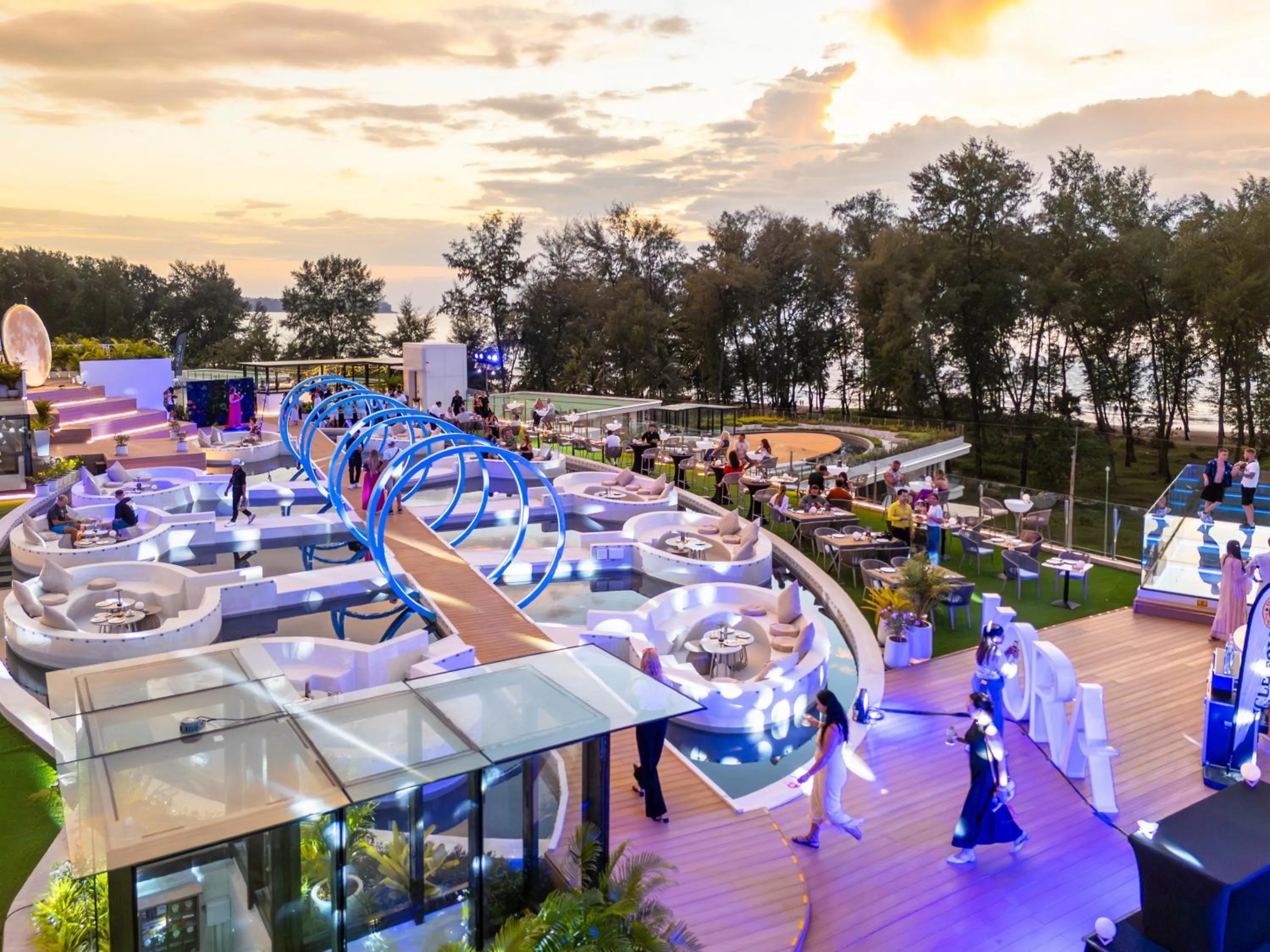 Restaurant/places to eat in Kora Beach Resort Phuket