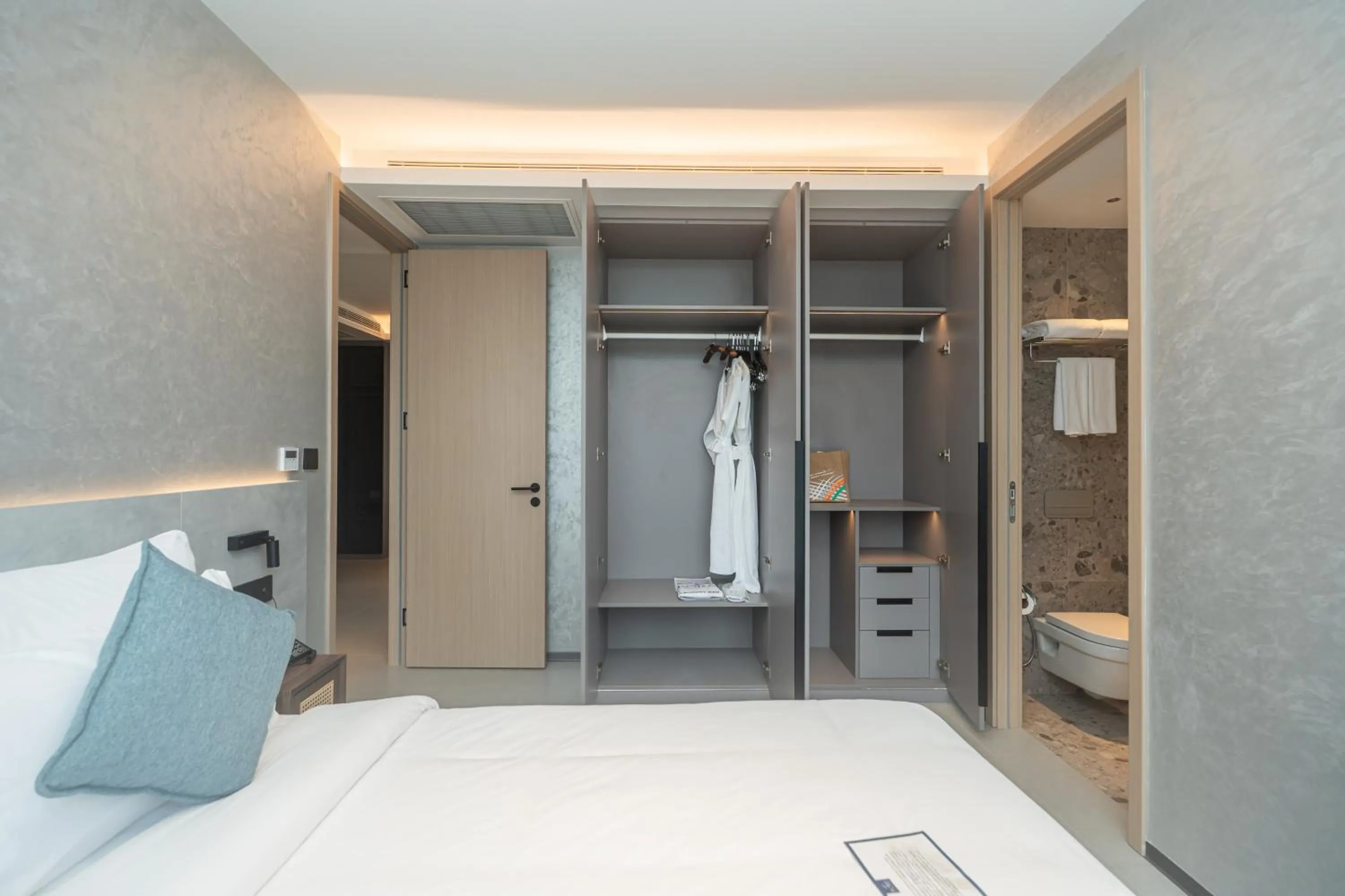 flat iron, Bed in Kora Beach Resort Phuket