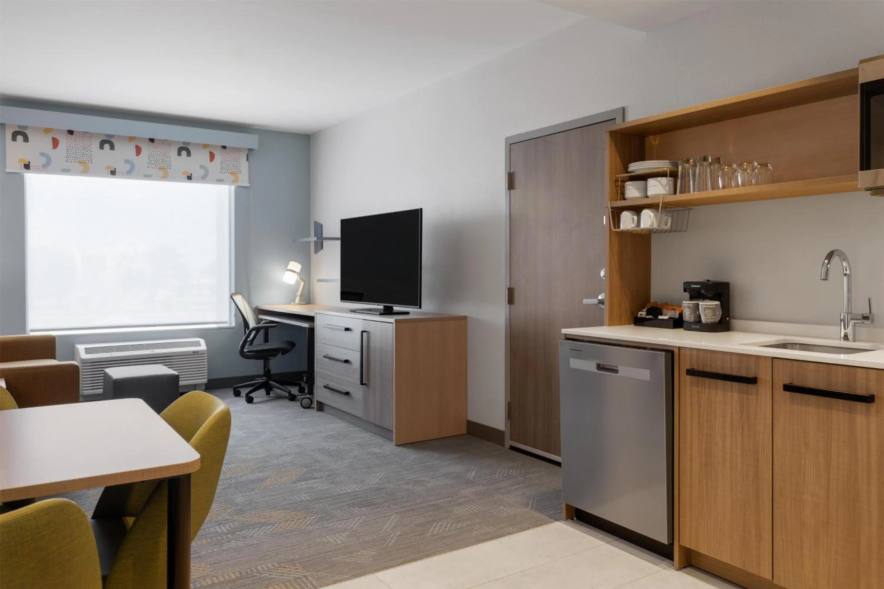 Kitchen or kitchenette in Home2 Suites By Hilton Kearney