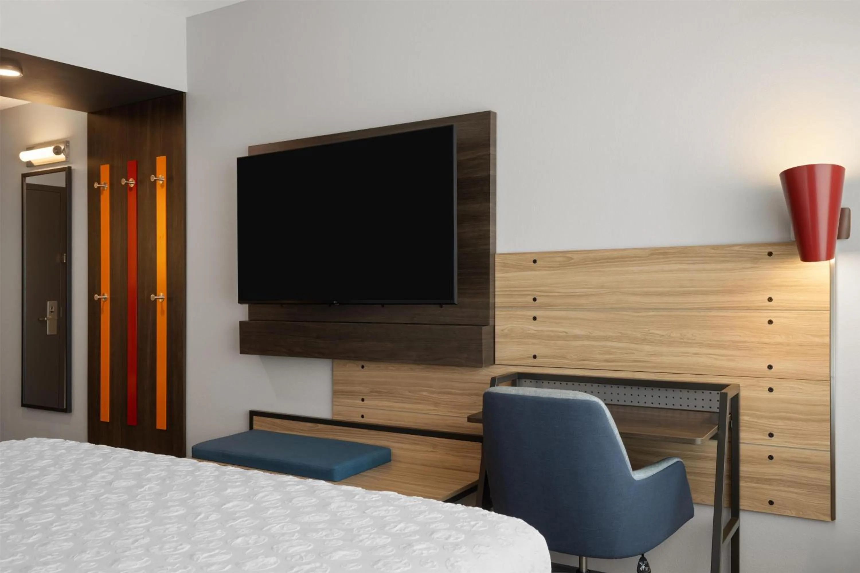 Bedroom, Bed in Tru By Hilton Kearney