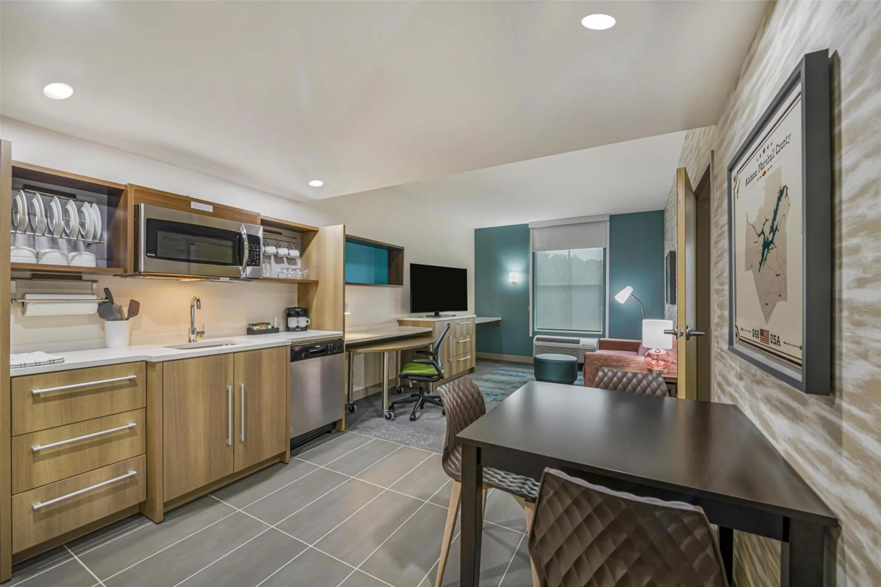 Kitchen or kitchenette in Home2 Suites By Hilton Guntersville