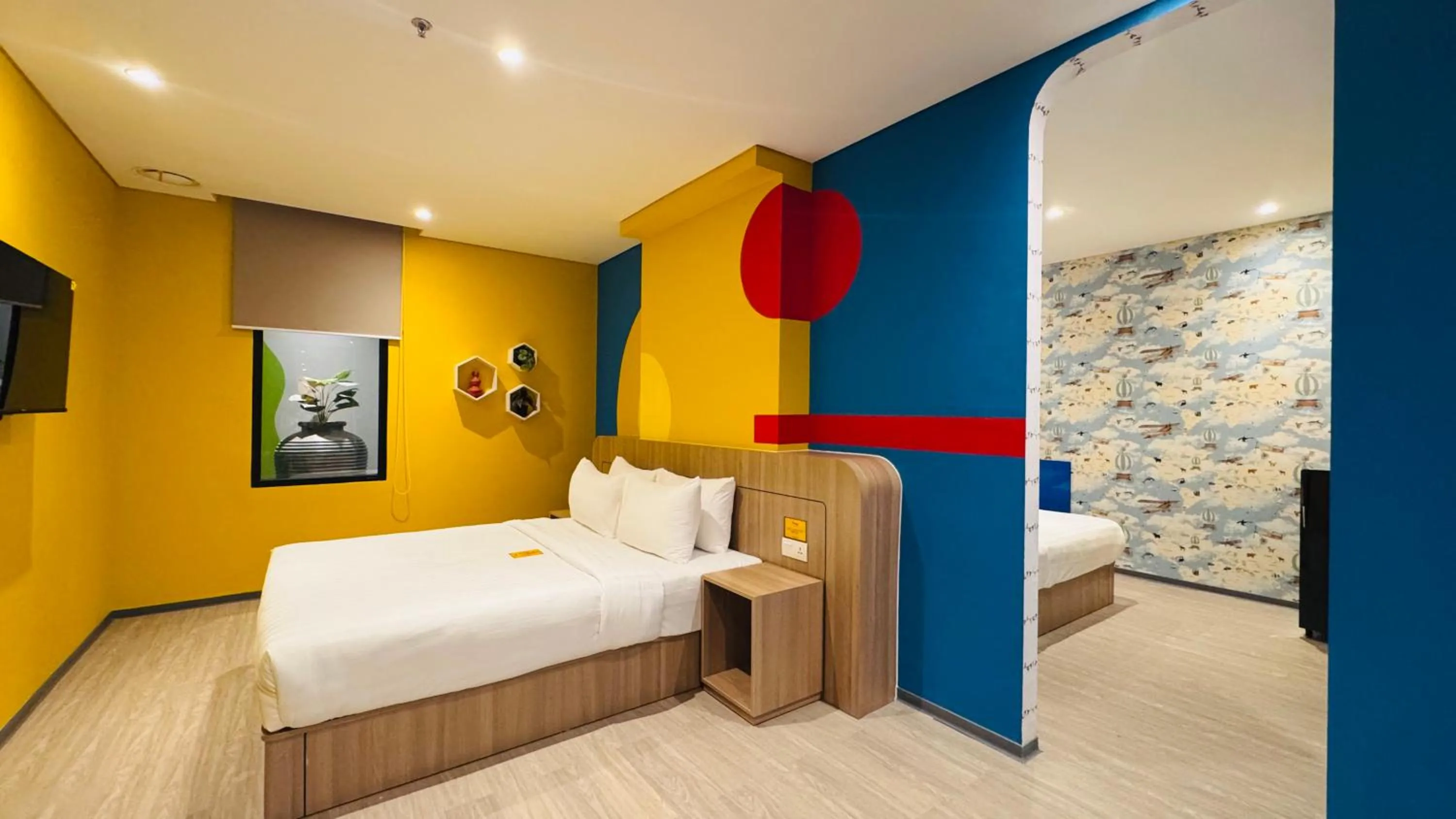 Bedroom, Bed in Yellow Bee Resort Cililitan