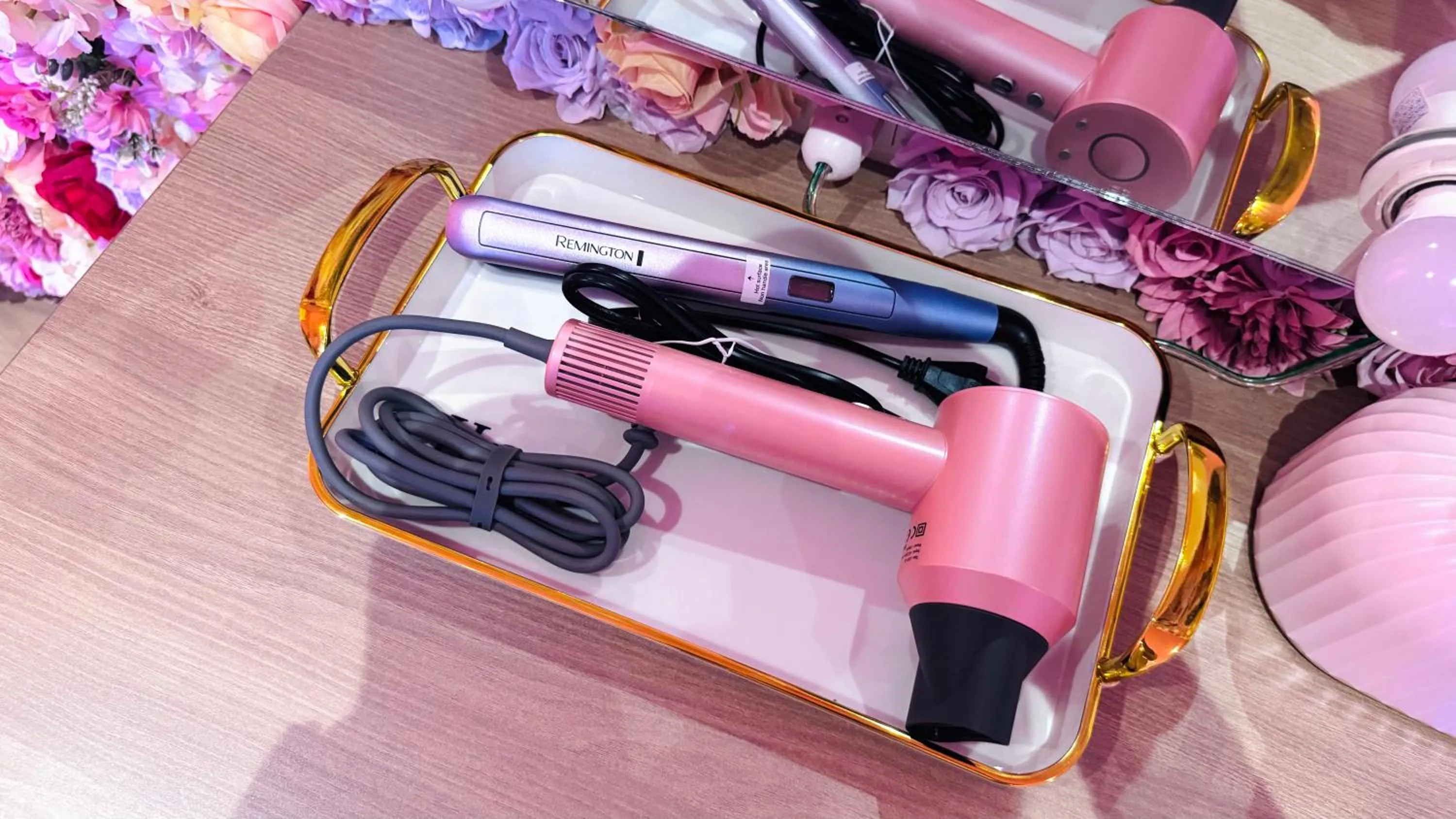 Bedroom in Yellow Bee Resort Cililitan