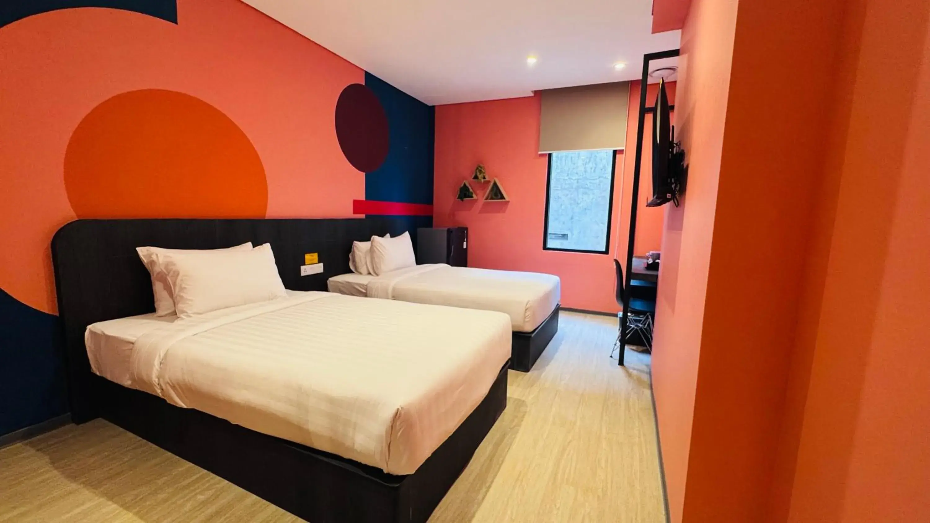 Superior Twin Room in Yellow Bee Resort Cililitan Superior Twin Room in Yellow Bee Resort Cililitan