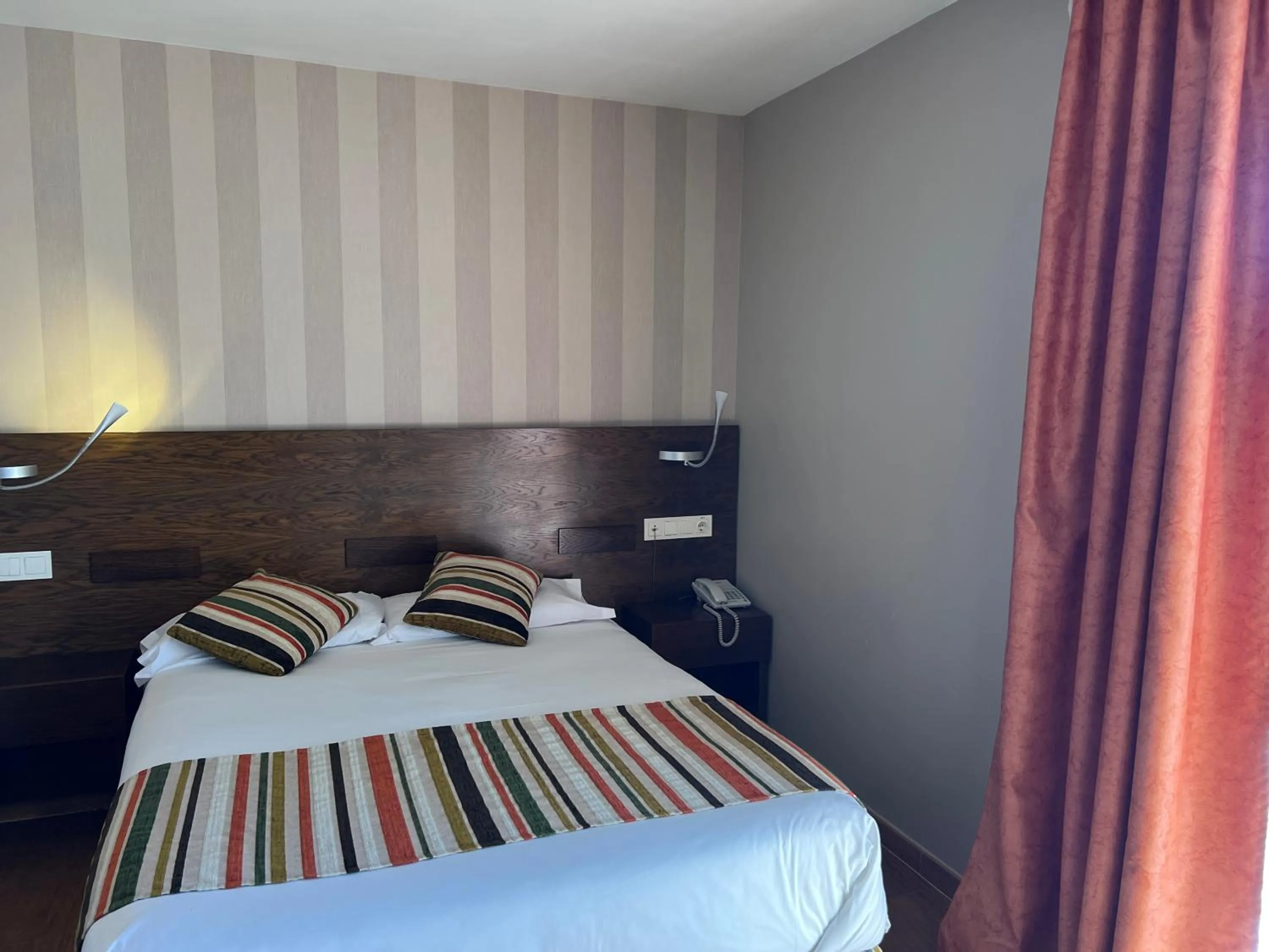 Bed in Hostal Los Coronales