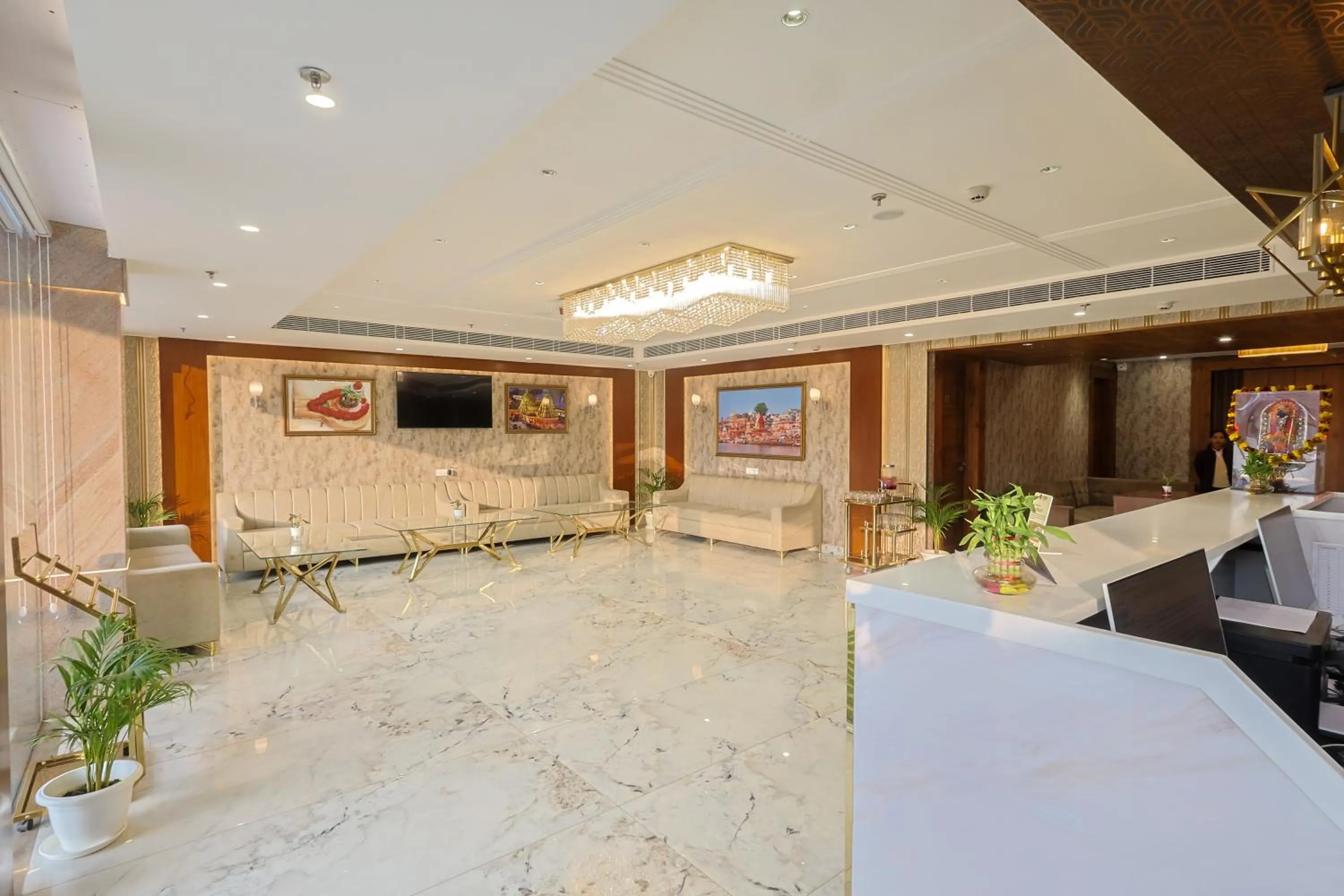 Lobby or reception in Hotel Vishwam Residency