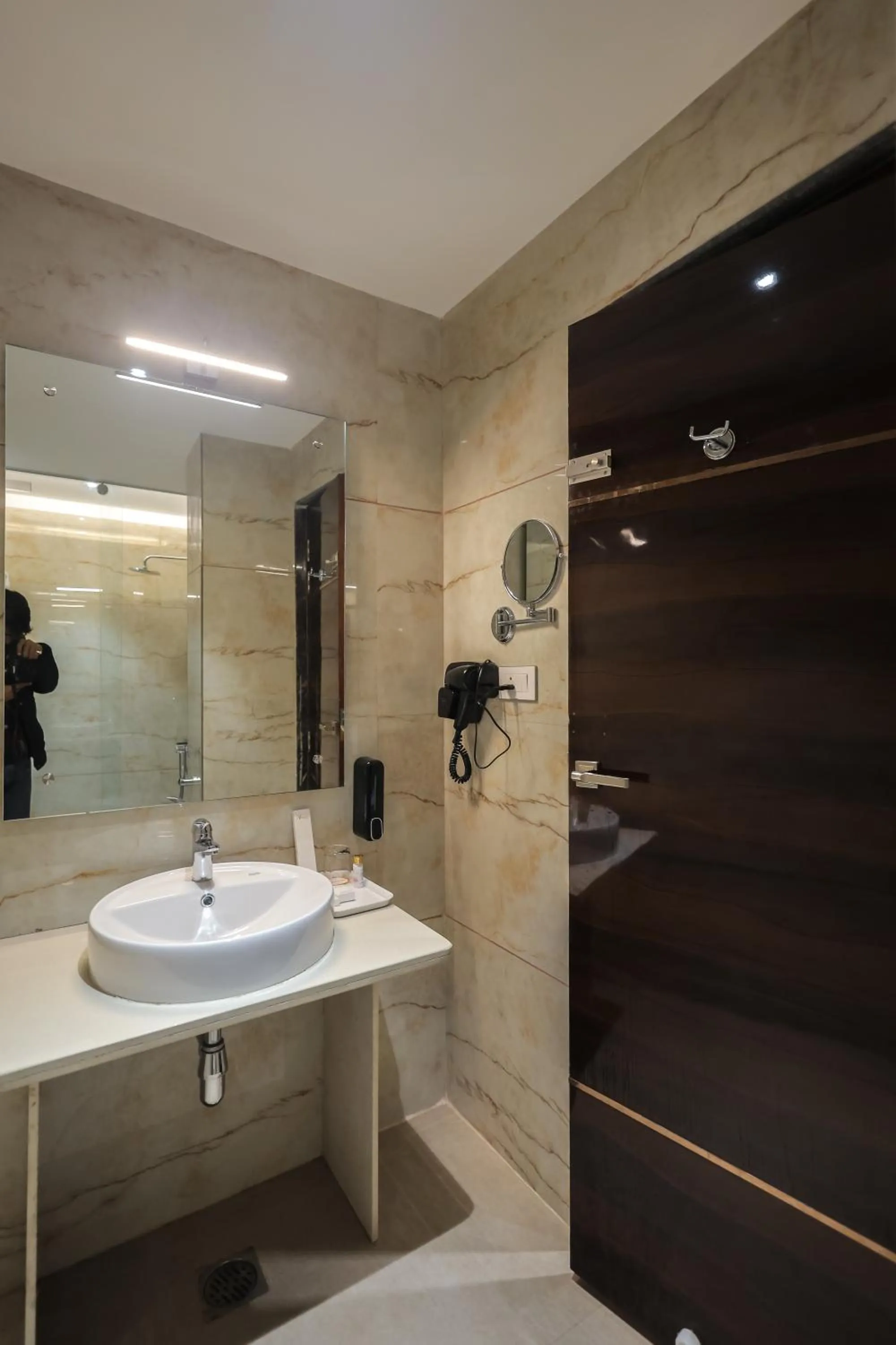 Hotel Vishwam Residency