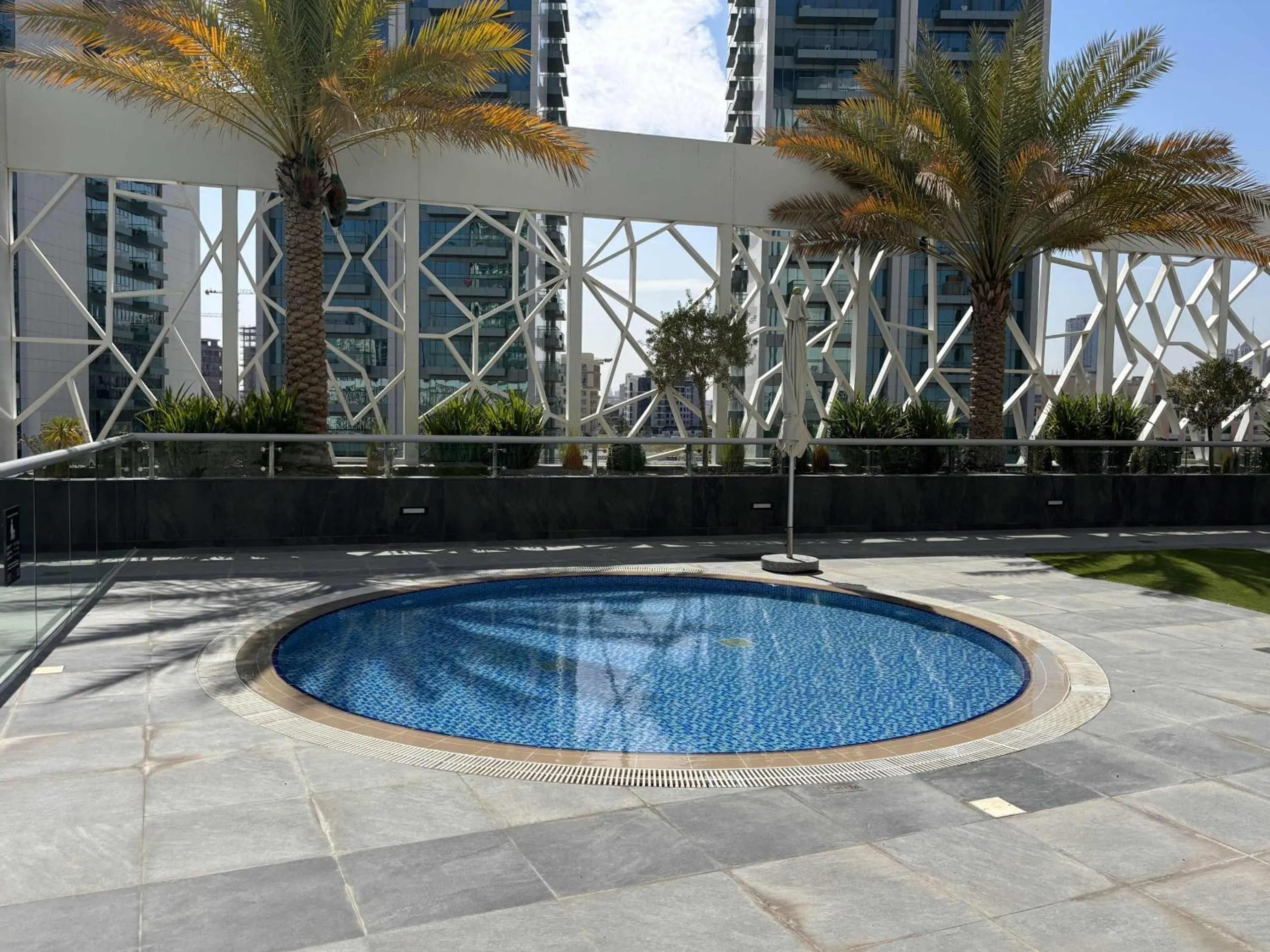 Other in Frank Porter - Bella Rose