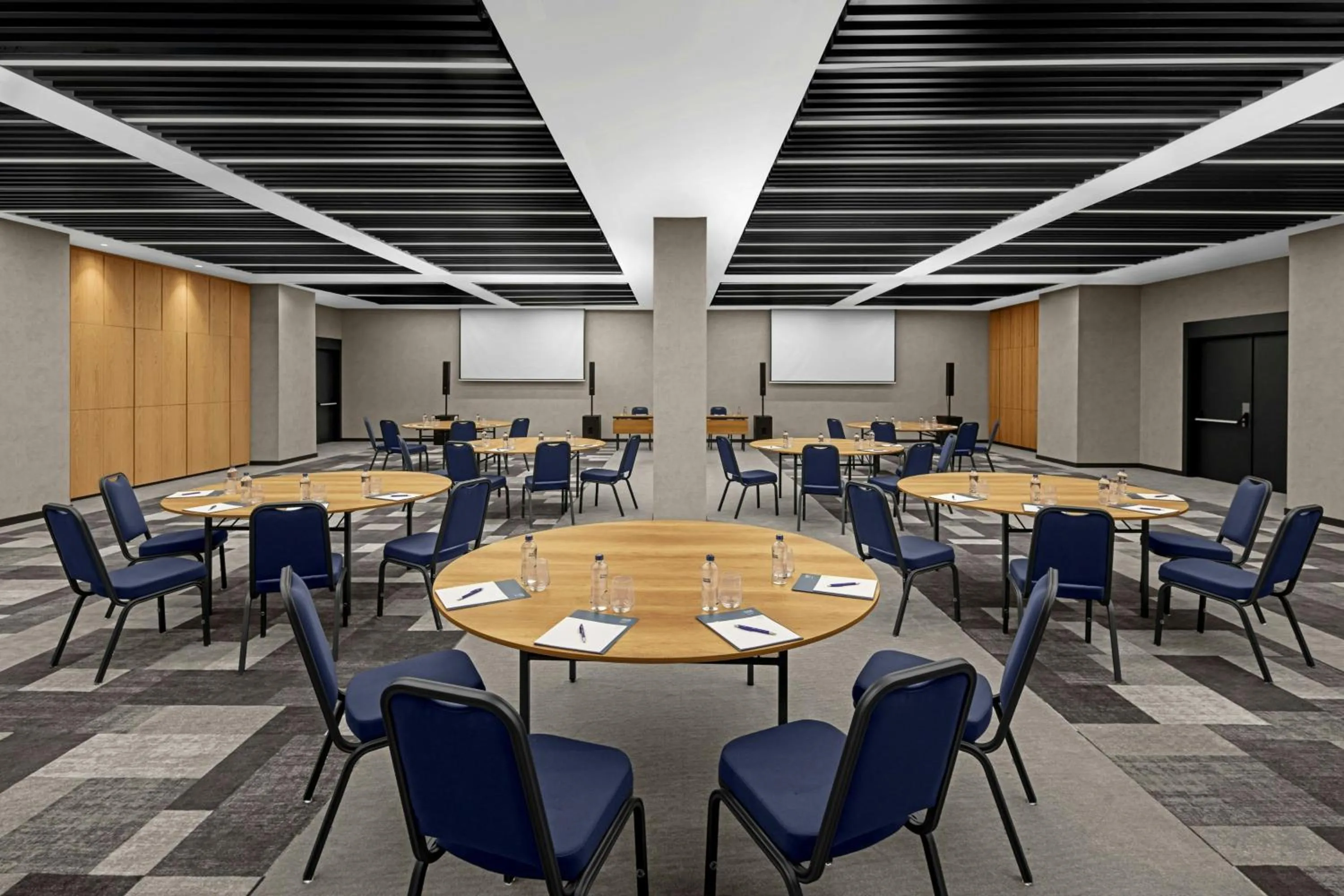 Meeting/conference room in Four Points by Sheraton Istanbul Pendik