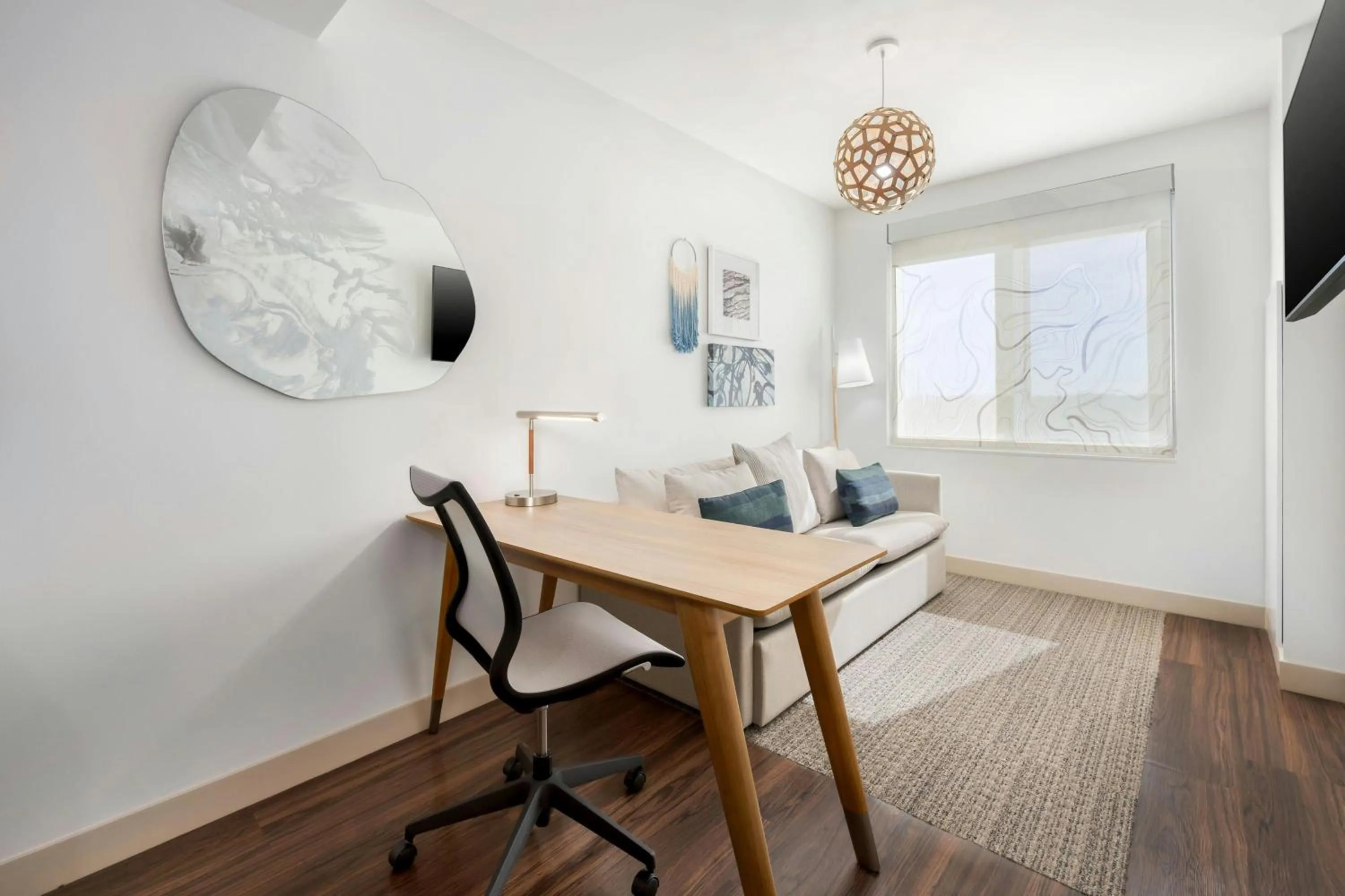 Living room in Element Savannah Midtown