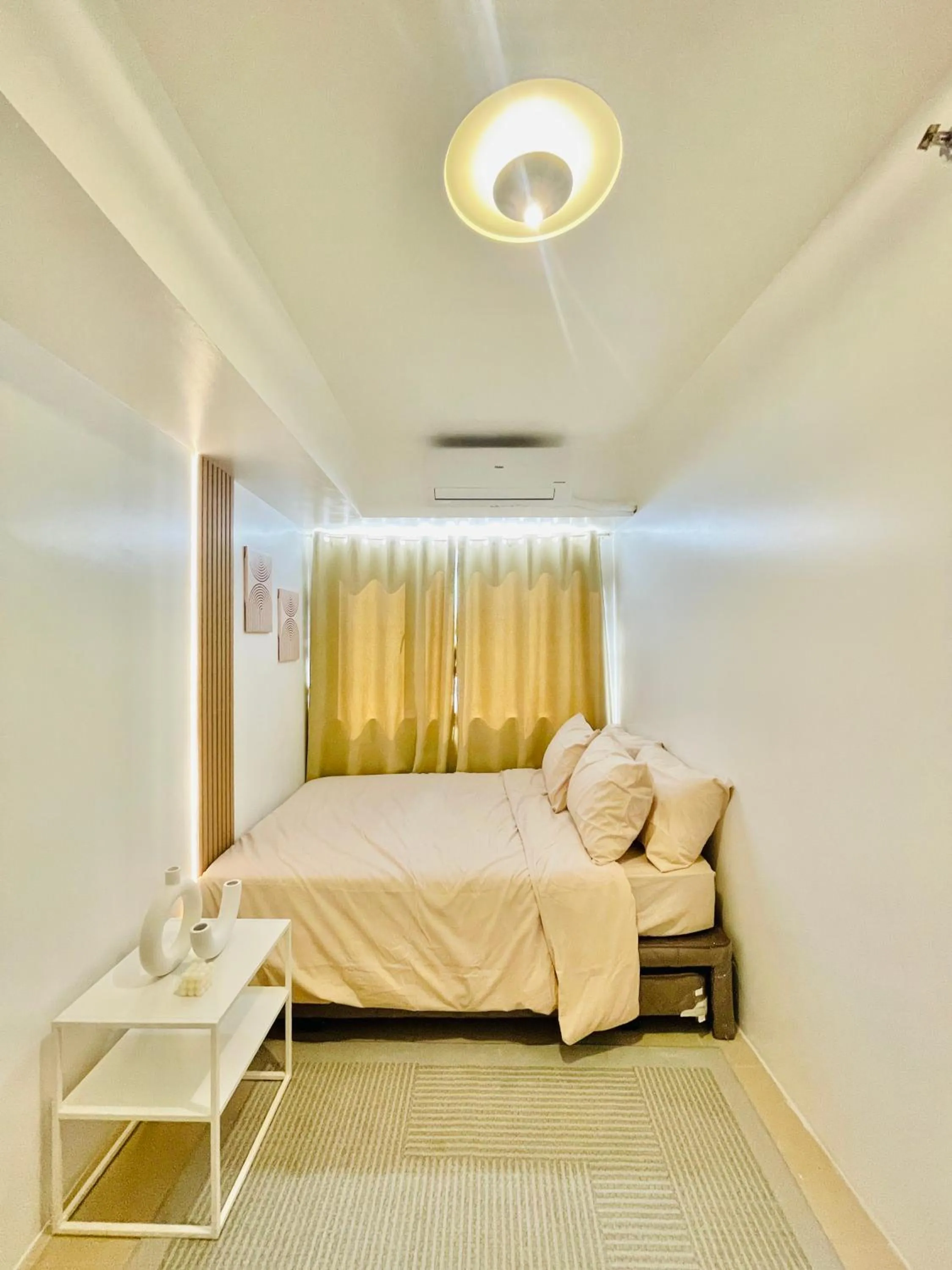 Bedroom, Bed in Avida Towers Atria